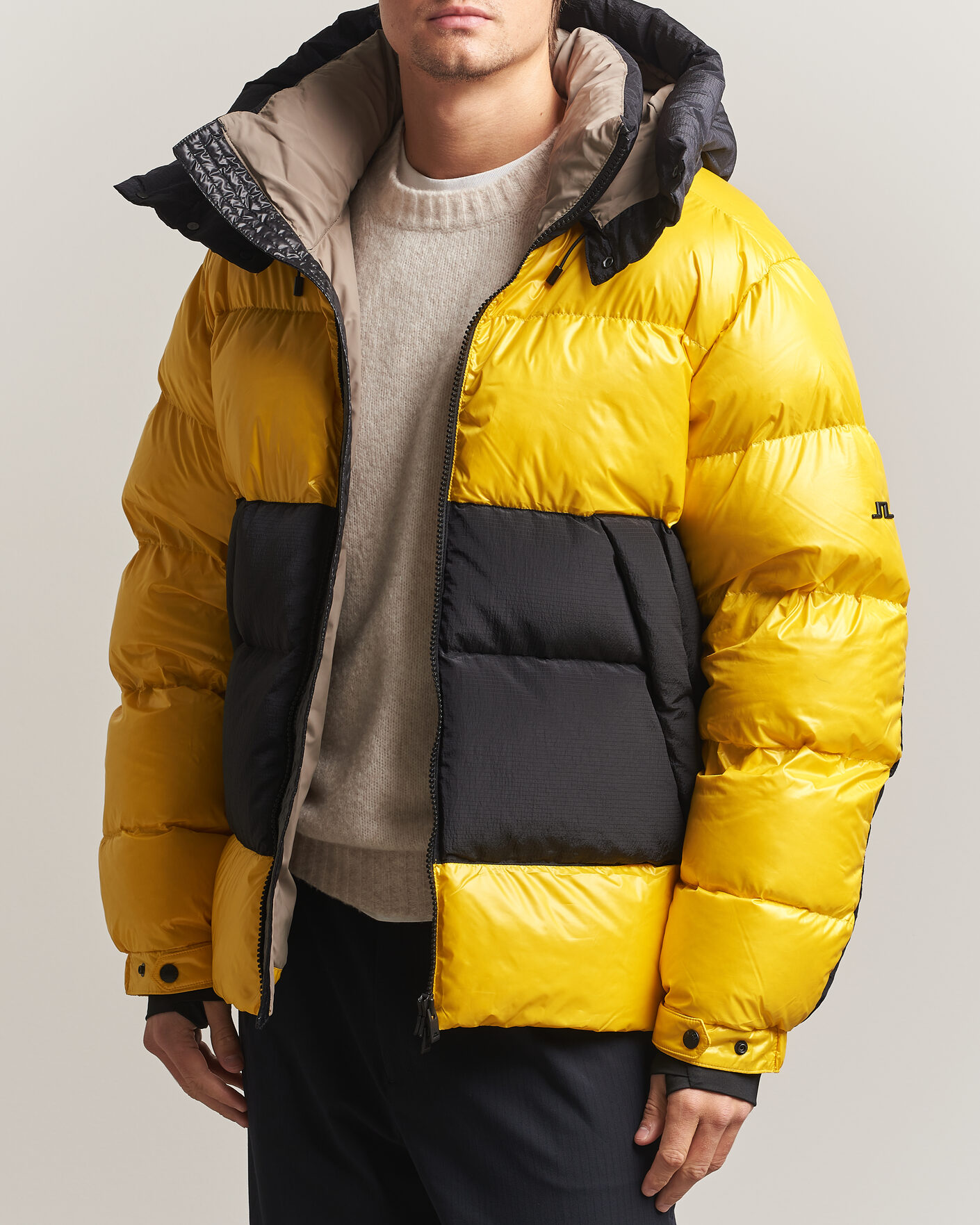Men | Coats & Jackets | J.Lindeberg | Creek Block Hooded Down Jacket Bumblebee
