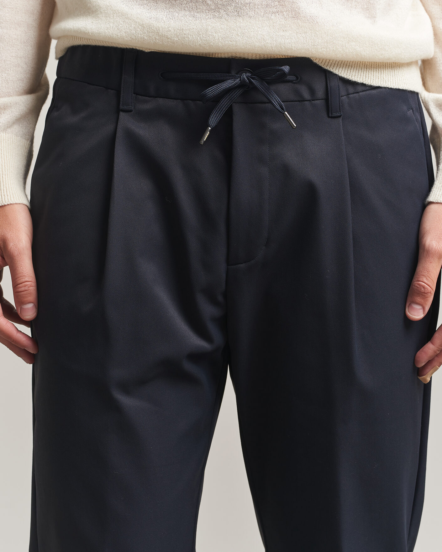 Men | Trousers | Herno | Pleated Technical Cotton Trousers Navy