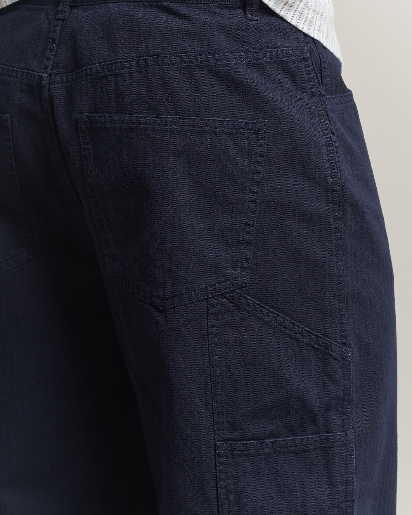 Men | Trousers | LES DEUX | Roi Carpenter Herringbone Pants Dark Navy