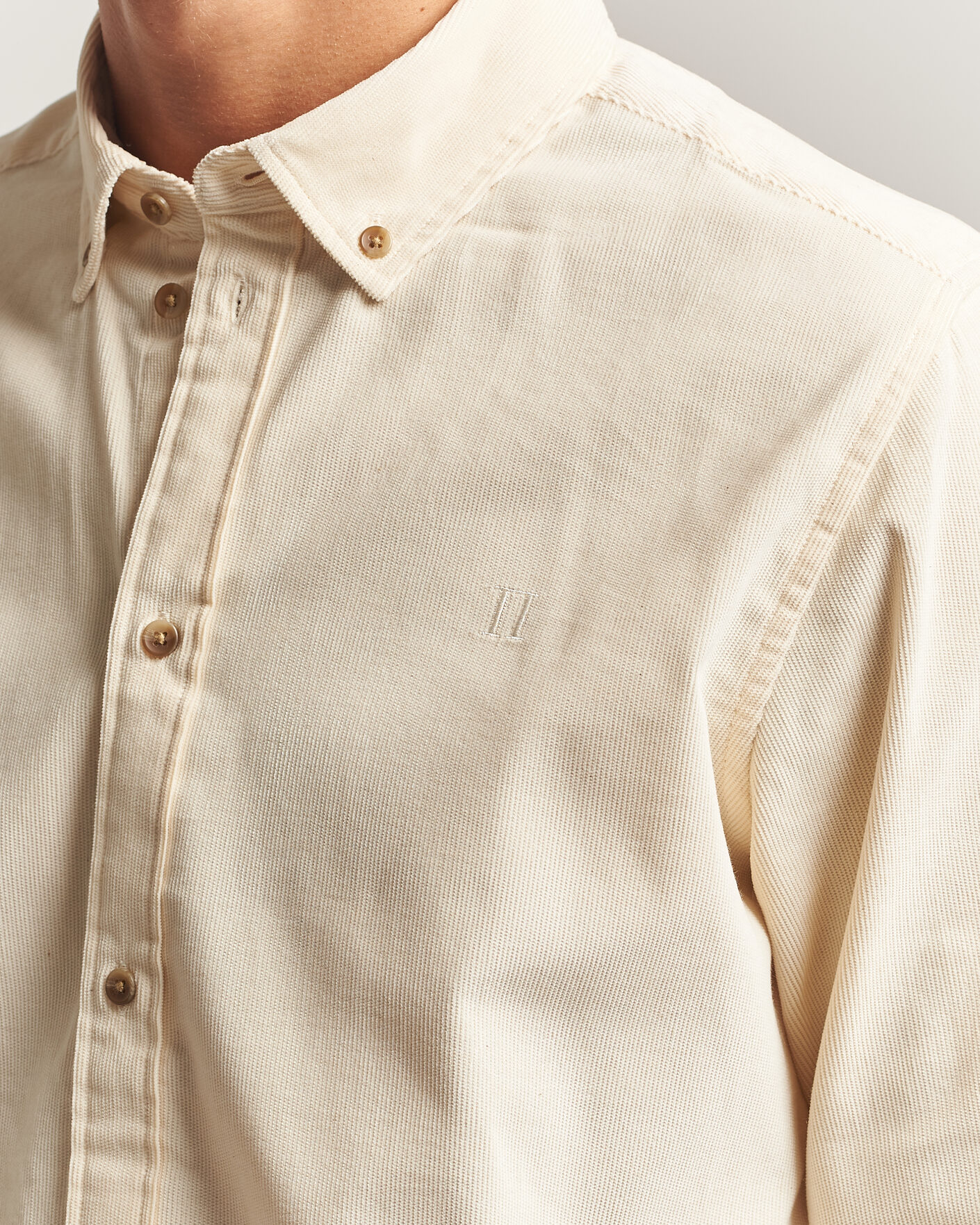 Men | Shirts | LES DEUX | Pinwale Corduroy Shirt Ivory
