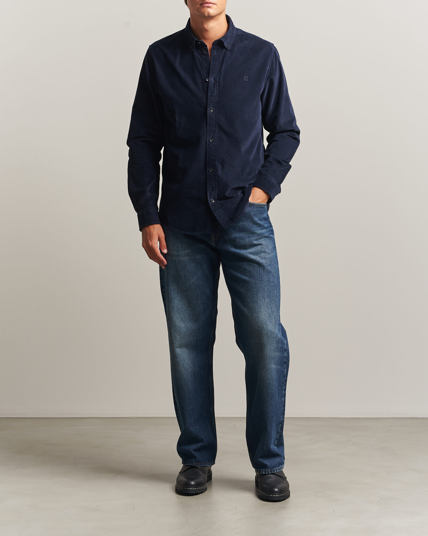 Men | Shirts | LES DEUX | Pinwale Corduroy Shirt Dark Navy