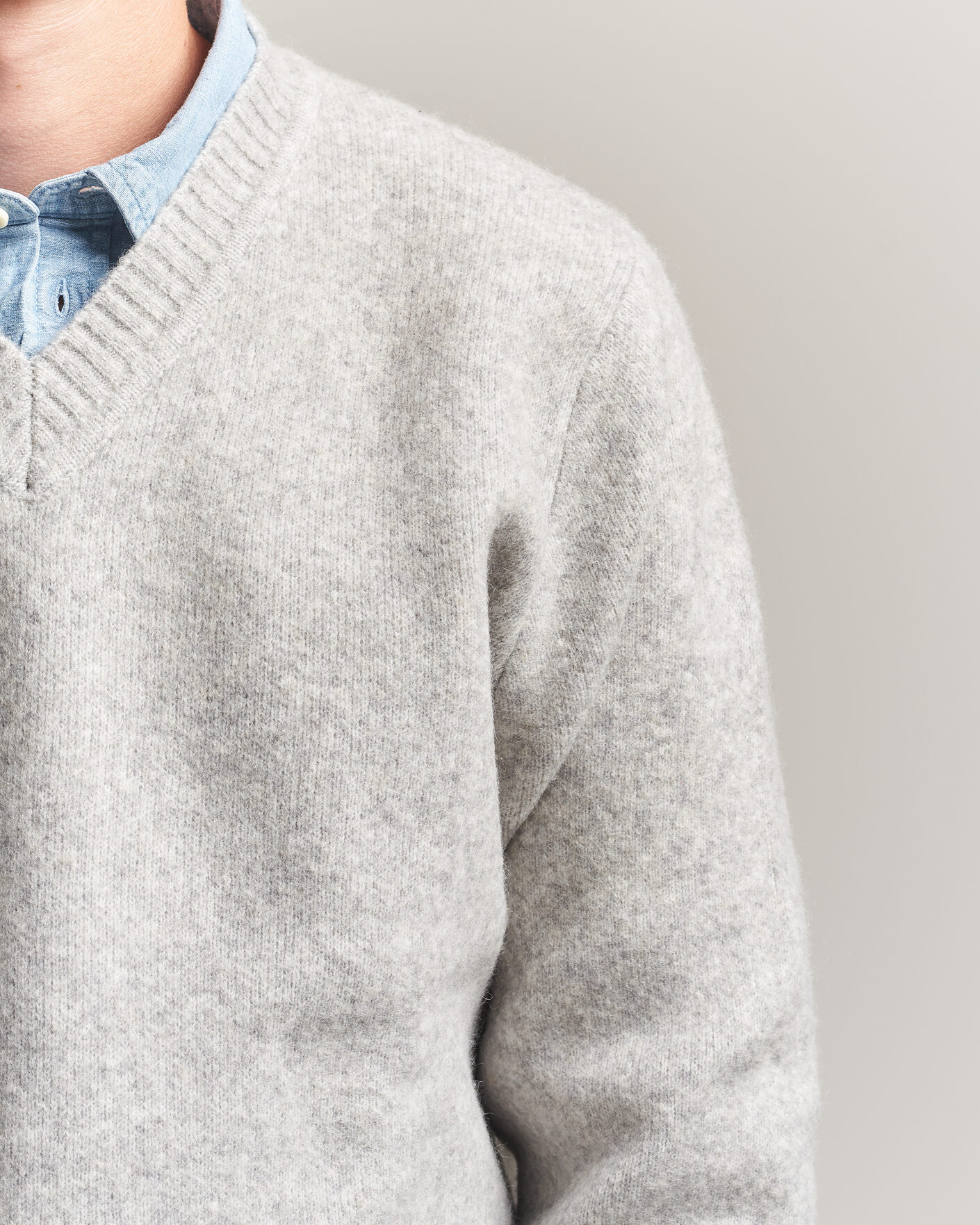 Men | Sweaters & Knitwear | LES DEUX | Melange V-Neck Knit Grey Melange