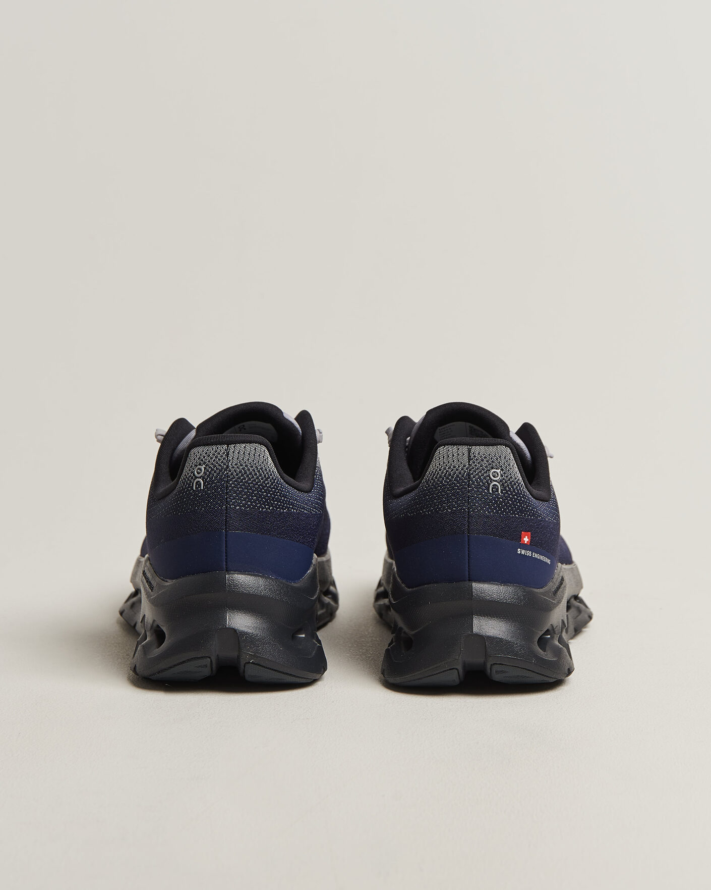Men | Sneakers | On | Cloudtilt Platinum/Midnight