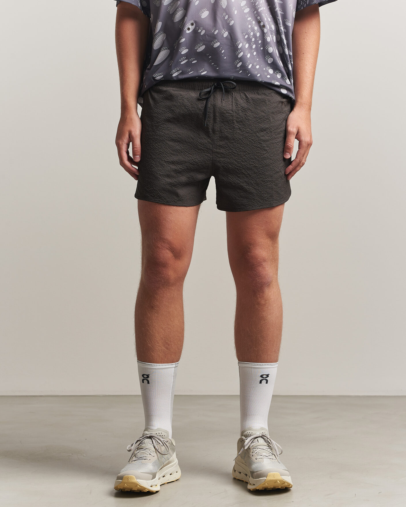 Men | Shorts | On | Performance Volt Shorts Espresso