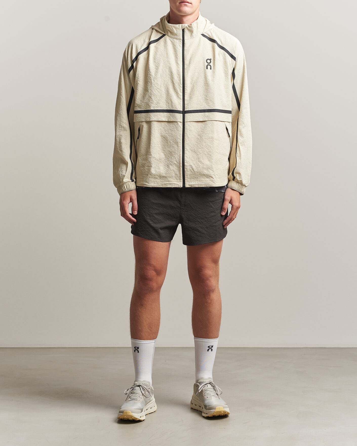 Men | Coats & Jackets | On | Performance Volt Jacket Hare