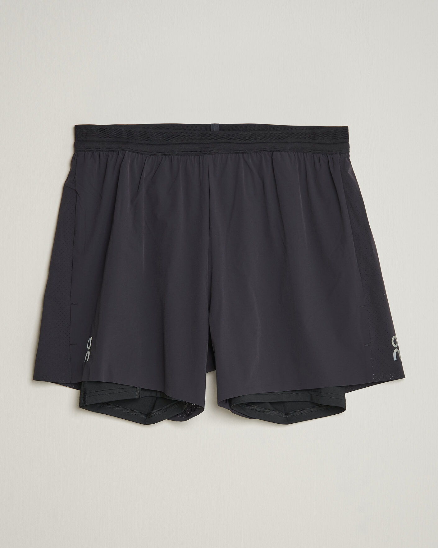 Men | Shorts | On | 5 Inch Performance 2/1 Shorts Black