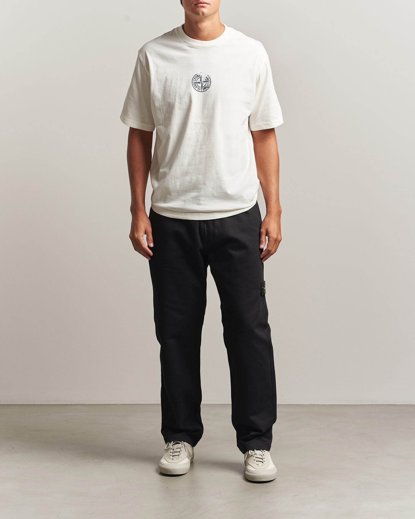 Men | T-Shirts | Stone Island | Vertical Placement Print Cotton T-Shirt Ivory