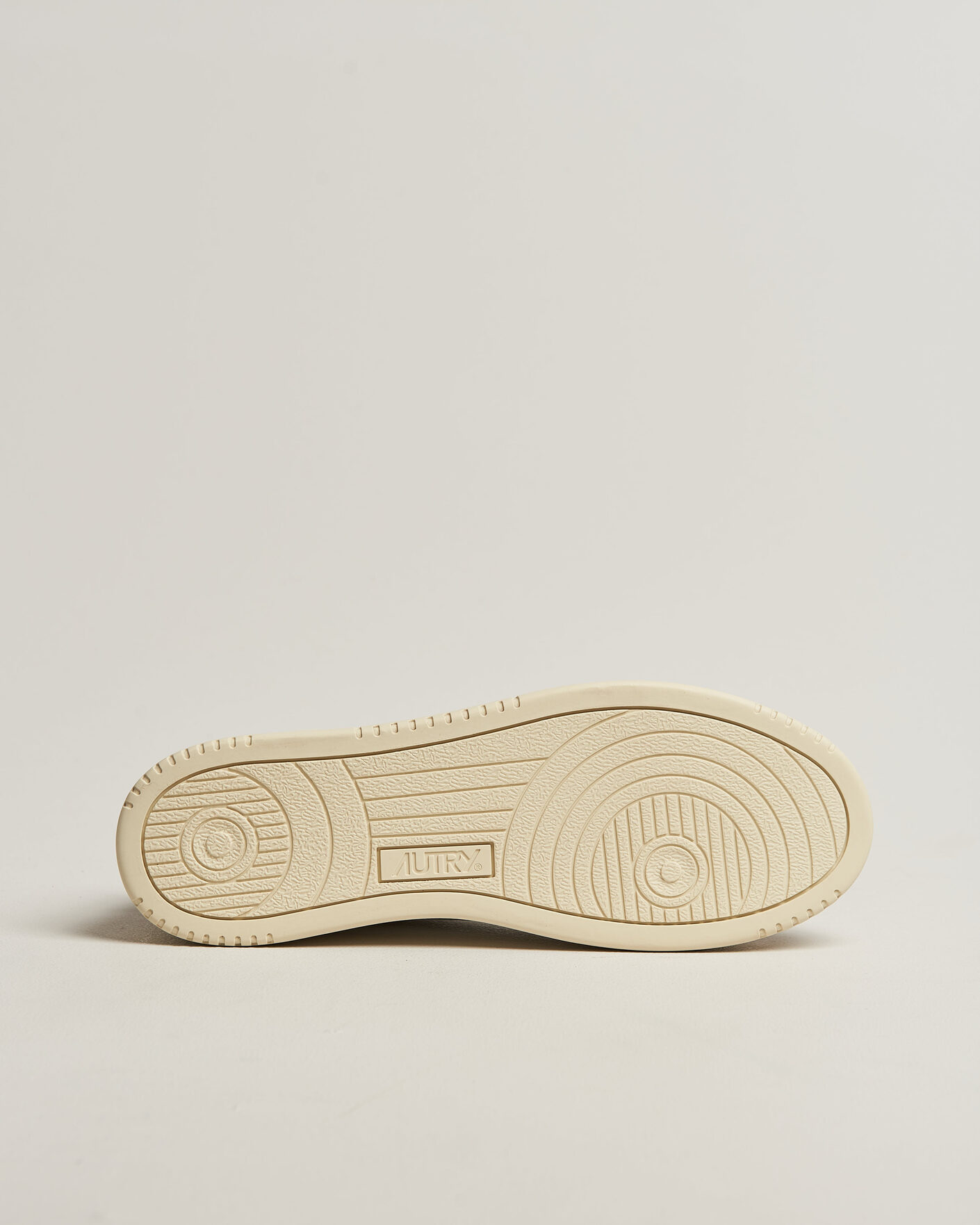 Men | Sneakers | Autry | Medalist Low Leather/Suede Sneaker White/Fig