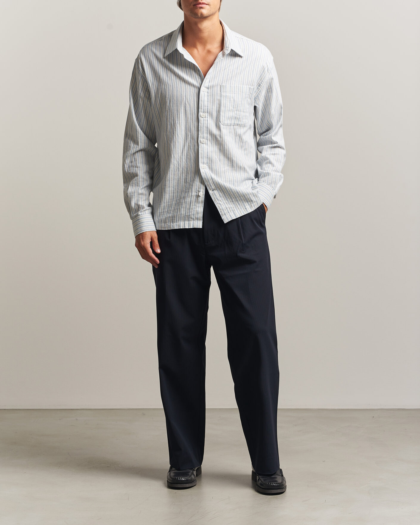 Men | Trousers | Samsøe Samsøe | Valentin Pleated Trousers Salute Navy