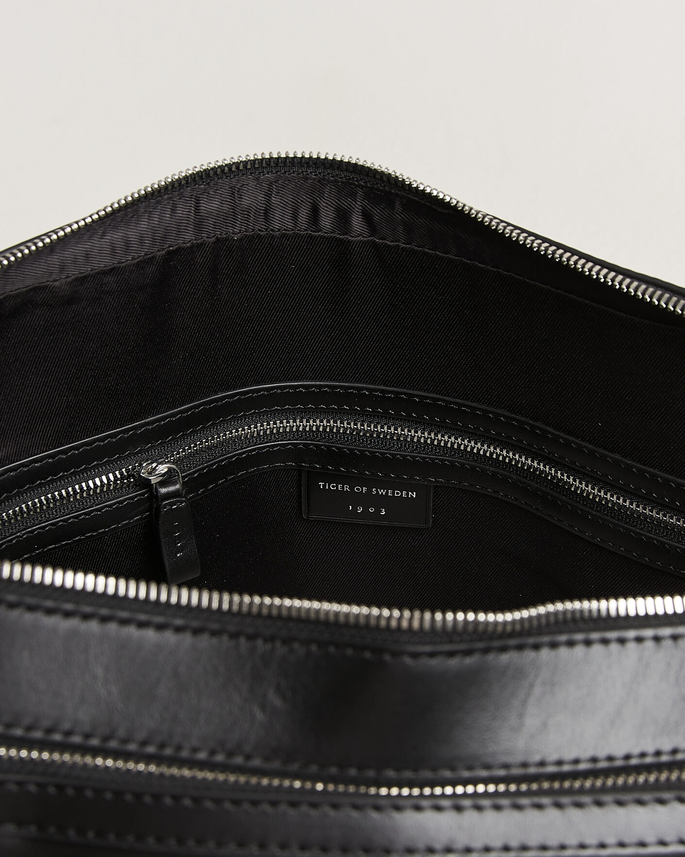Men | Bags | Tiger of Sweden | Burin Smooth Leather Briefcase Black