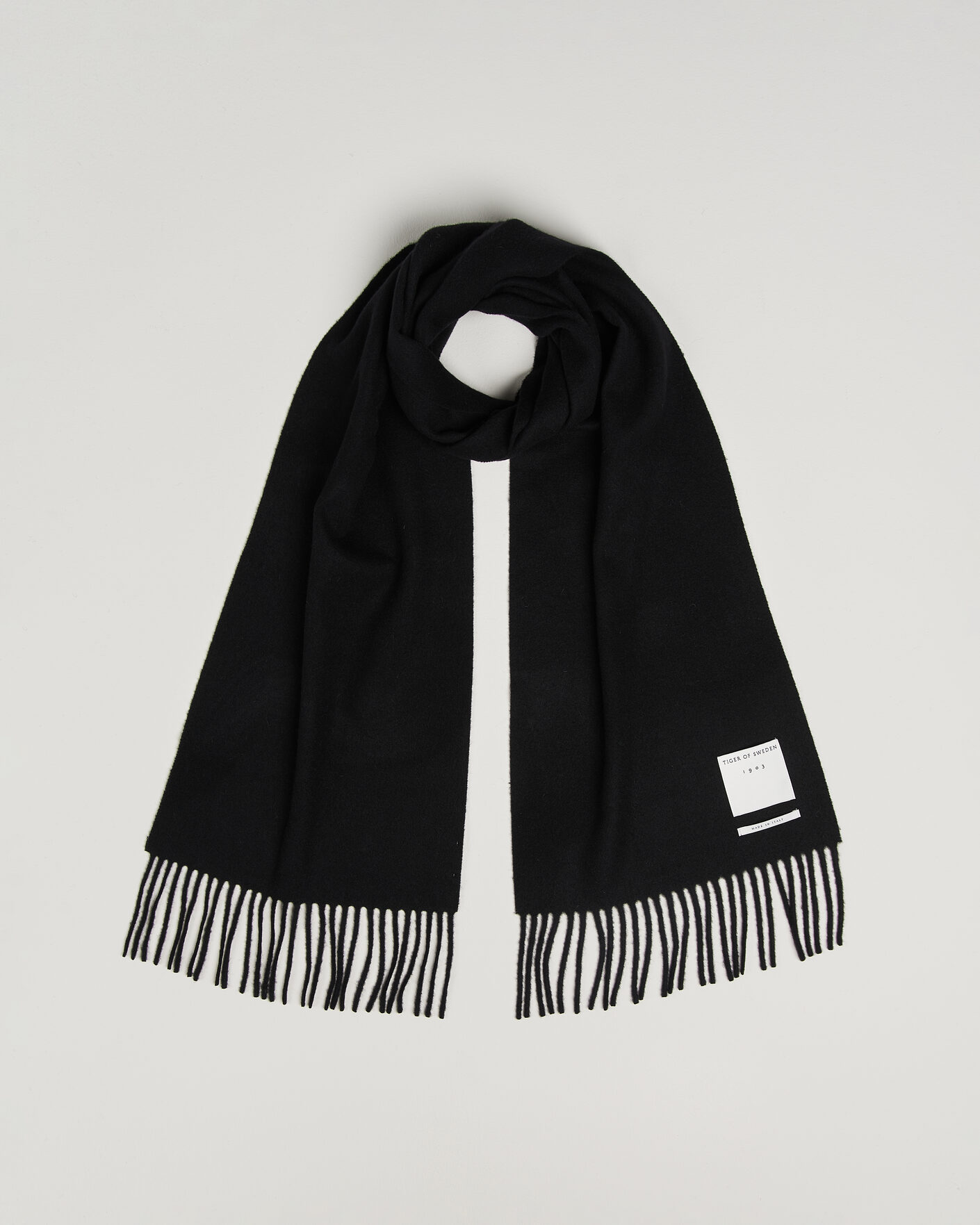 Men | Scarves | Tiger of Sweden | Sylan Wool Scarf Black