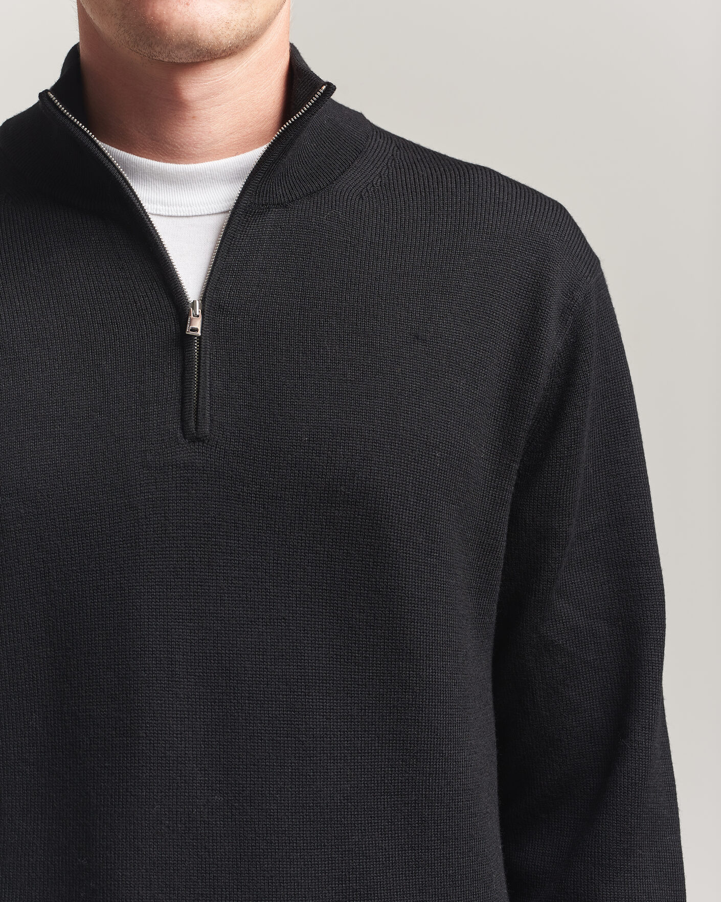 Men | Sweaters & Knitwear | Tiger of Sweden | Travis Wool Half Zip Black