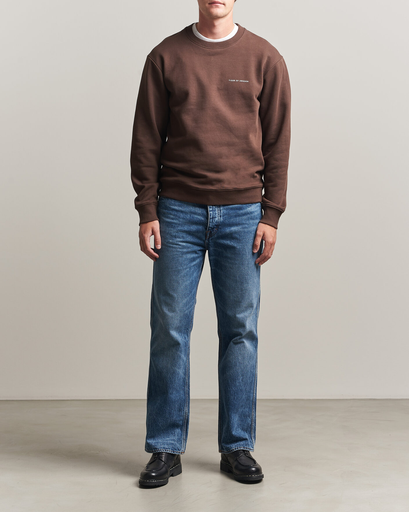 Men | Sweaters & Knitwear | Tiger of Sweden | Emerson Crew Neck Sweatshirt Dark Mahogany