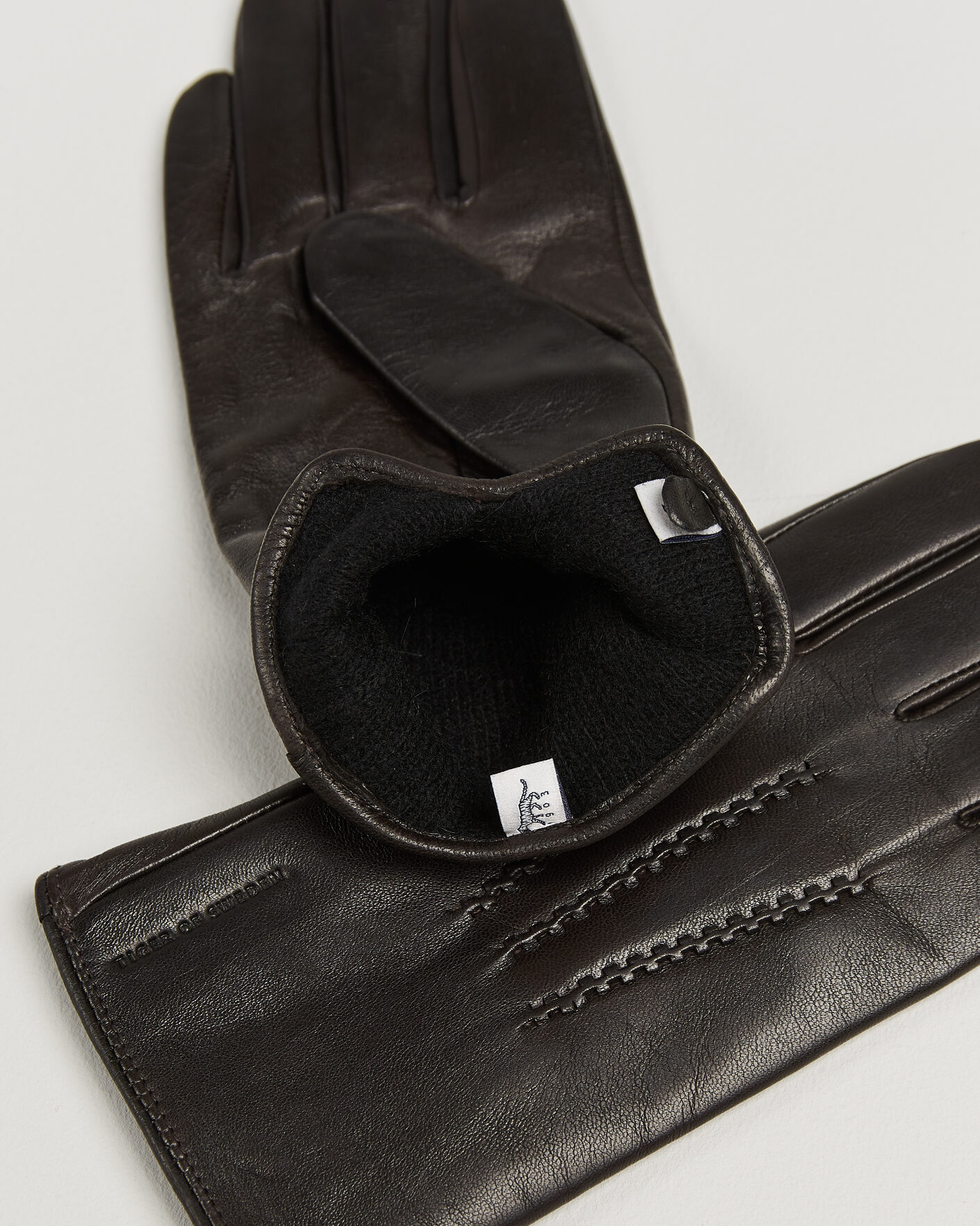 Men | Gloves | Tiger of Sweden | Garvin Leather Gloves Espresso