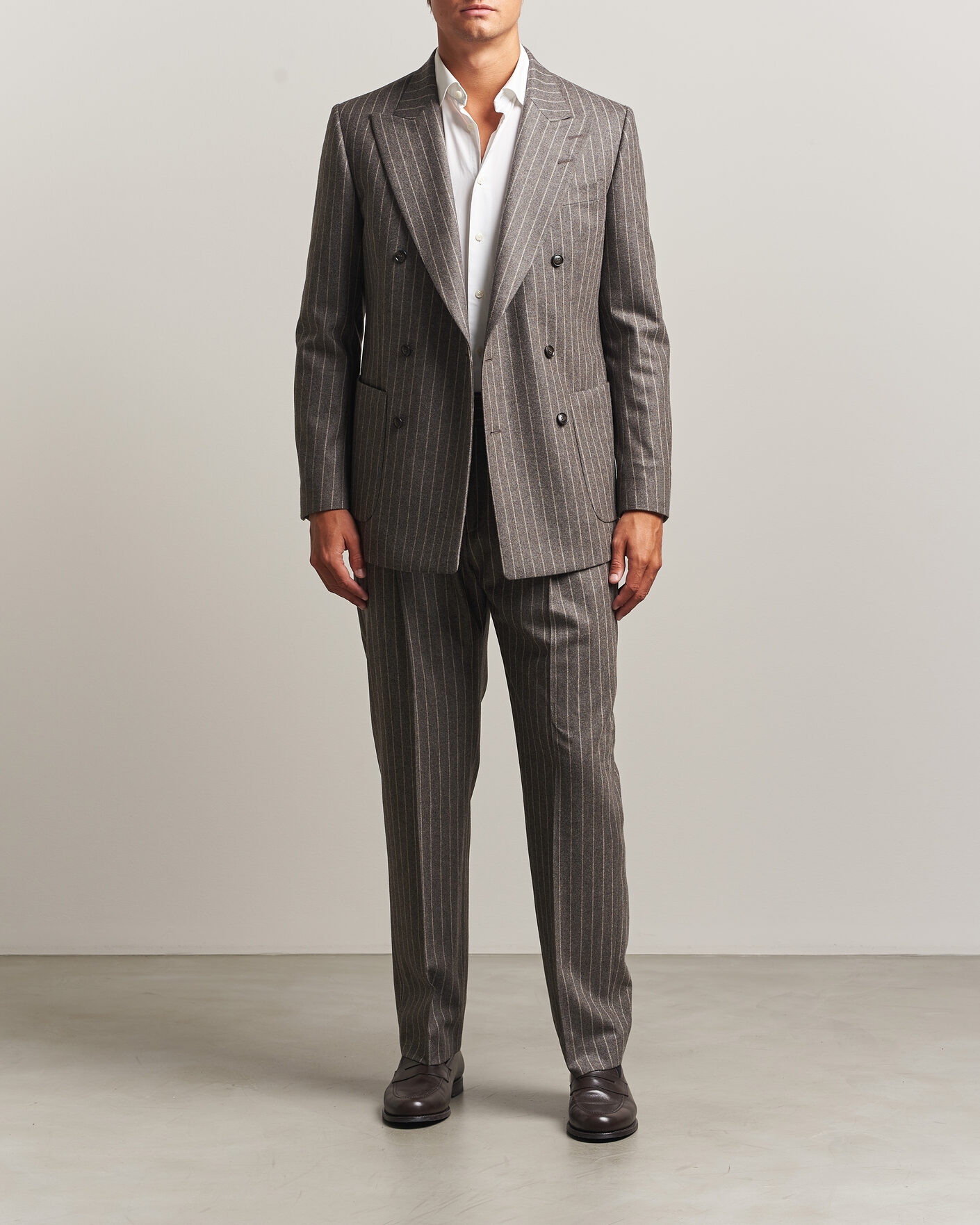 Men | Trousers | Tiger of Sweden | Theo Wool Pleated Pinstriped Trousers Grey Brown