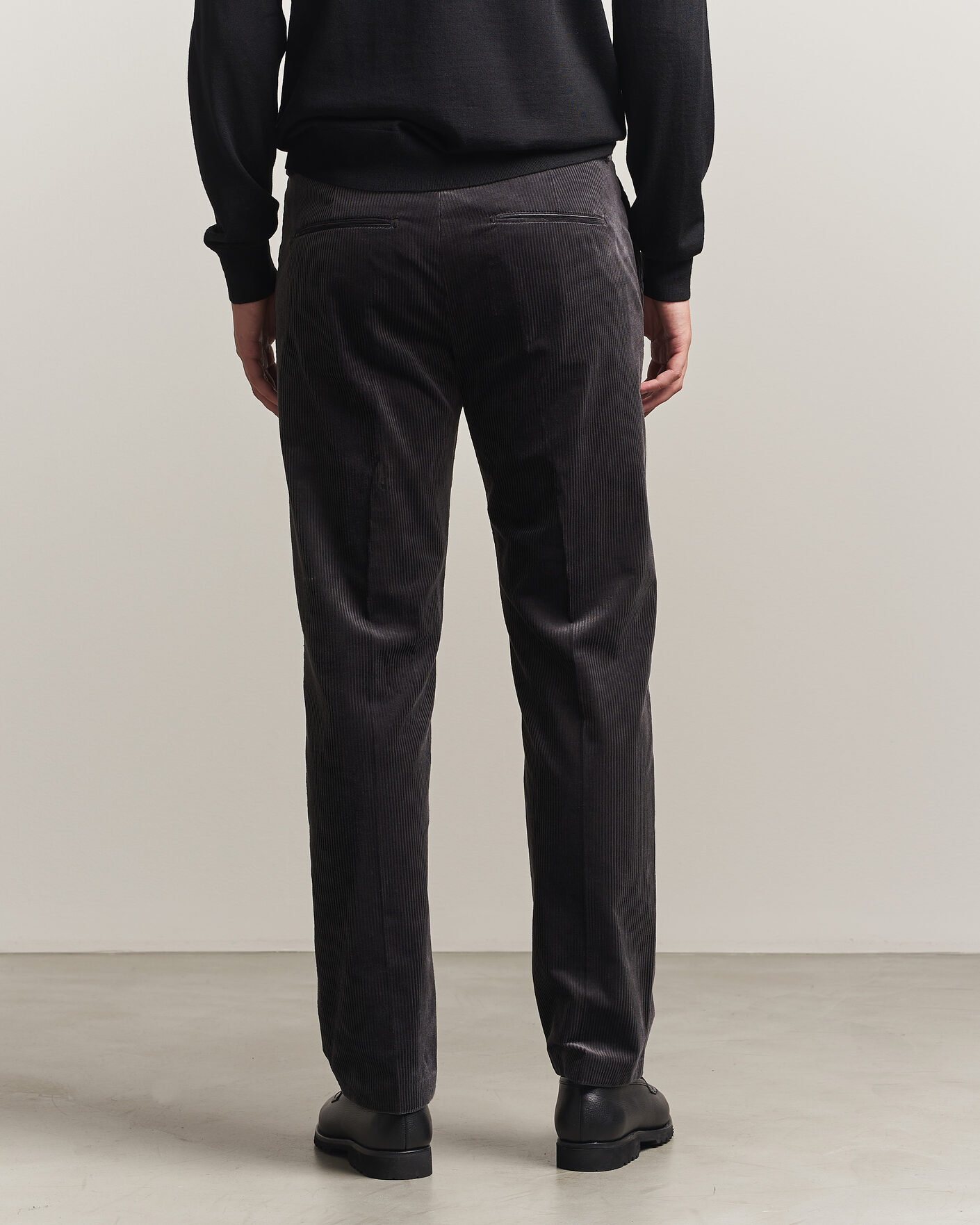 Men | Trousers | Tiger of Sweden | Tense Pleated Corduroy Trousers Phantom