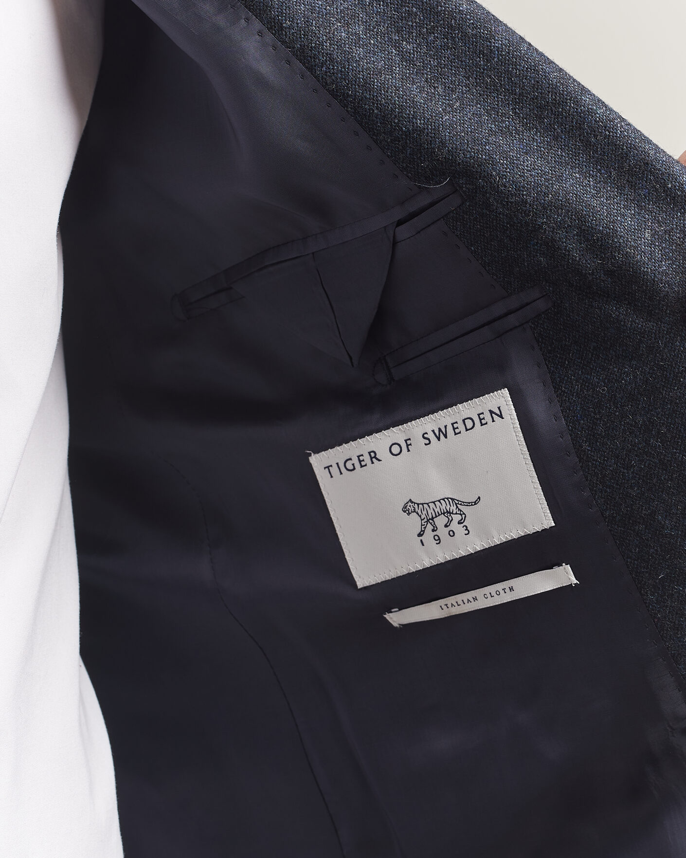 Men | Blazers | Tiger of Sweden | Justin Wool Flannel Suit Blazer Midnight Blue
