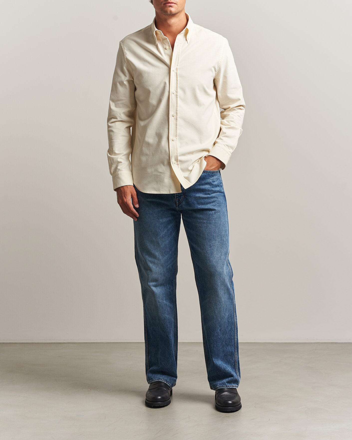 Men | Shirts | Tiger of Sweden | Bjorn Corduroy Shirt Cream White