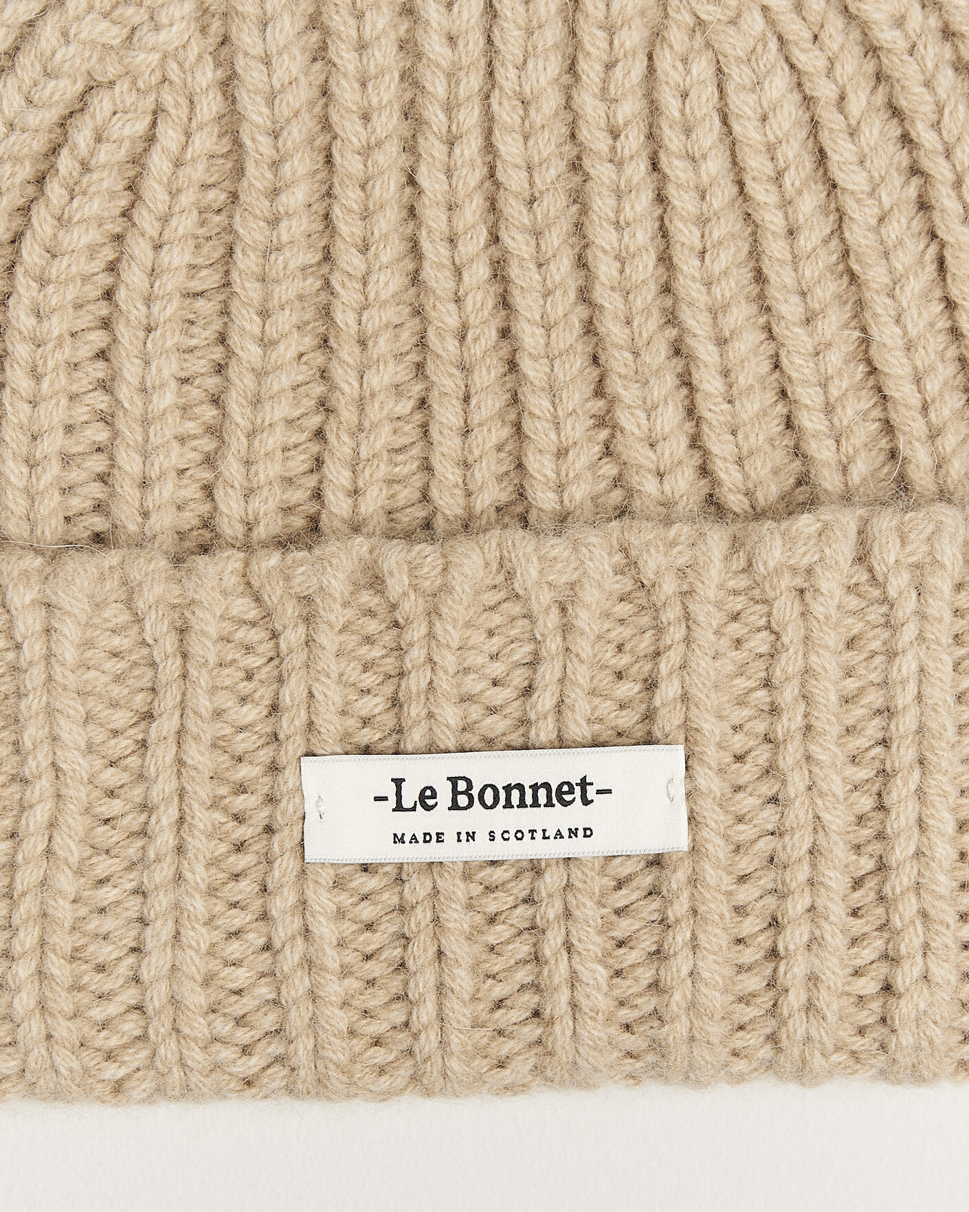 Men | Beanies | Le Bonnet | Le Grand Logo Sand