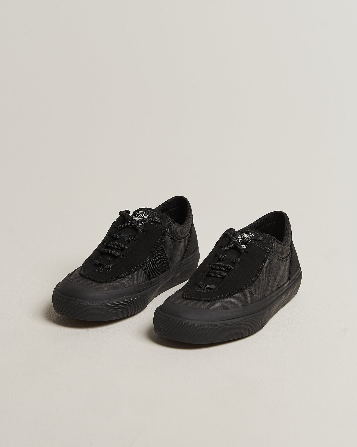 Men | Sneakers | Stone Island | Low Top Canvas Sneaker Black
