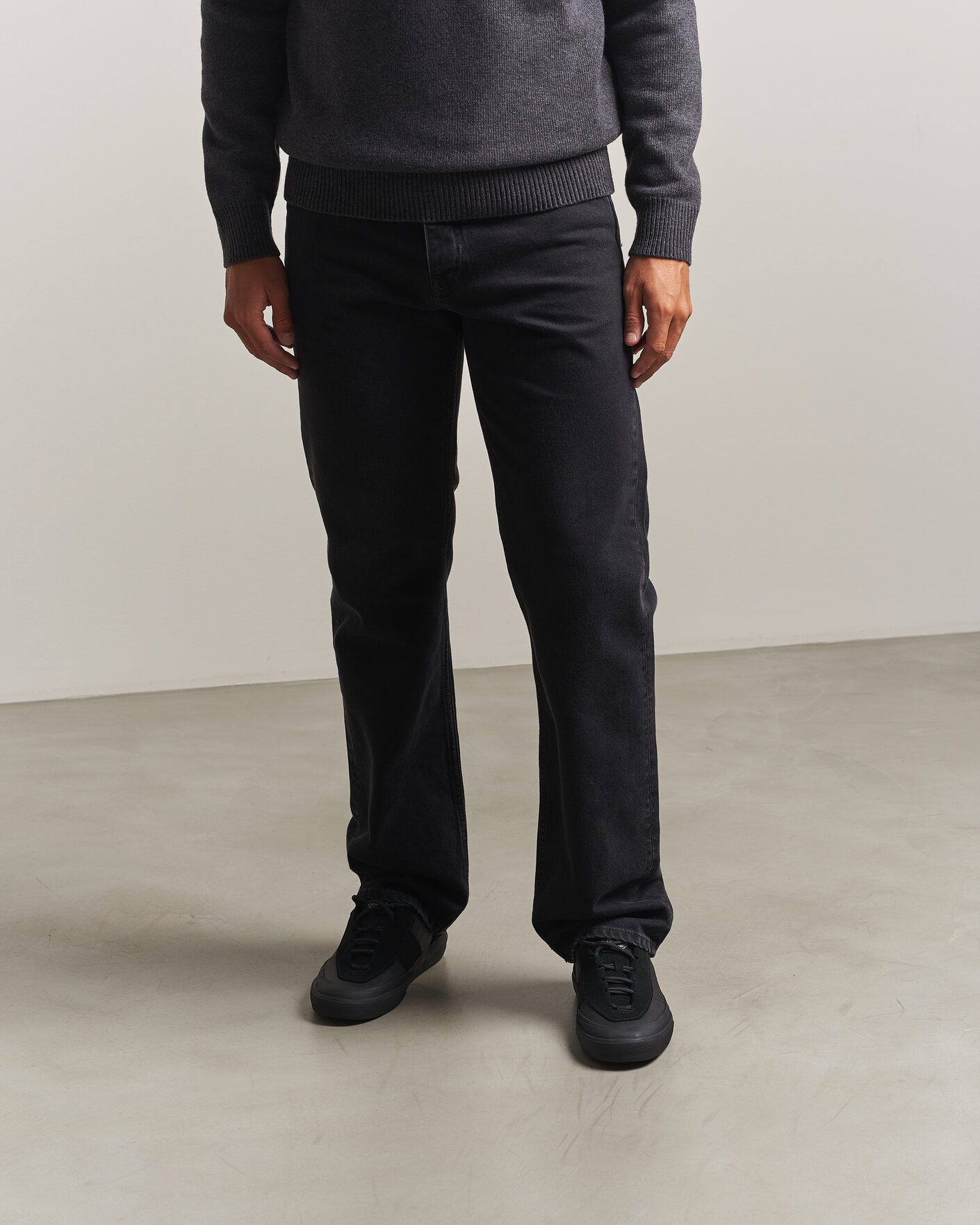 Men | Sneakers | Stone Island | Low Top Canvas Sneaker Black