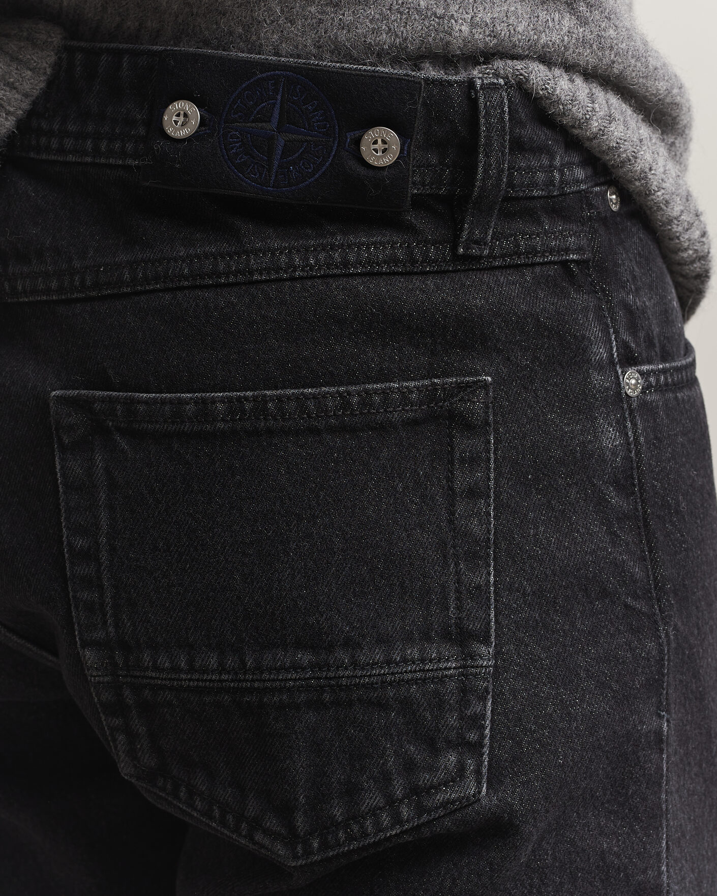 Men | Jeans | Stone Island | Regular Straight Fit Jeans Black Medium Wash