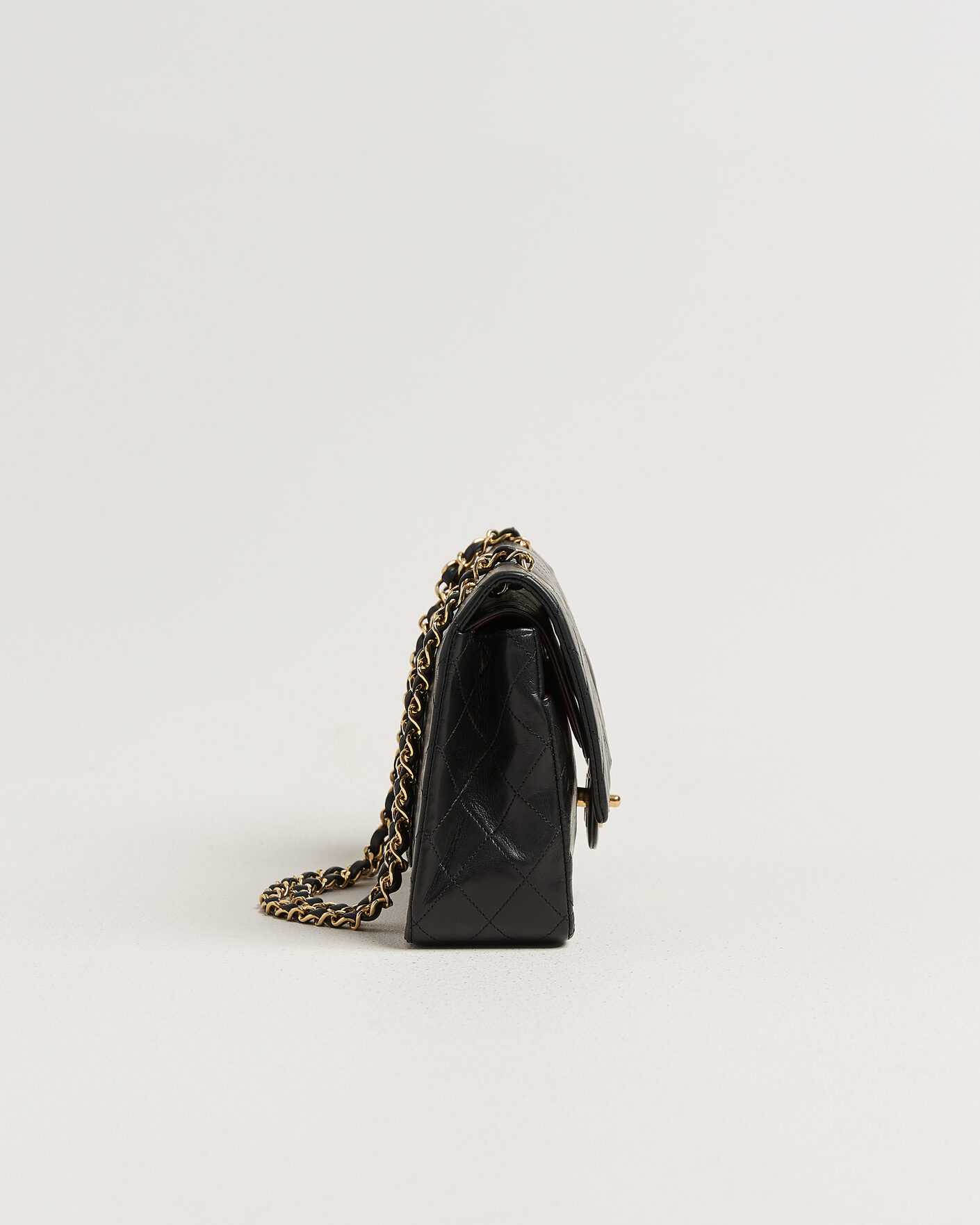 Men | Pre-Owned & Vintage Bags | Chanel Pre-Owned | Classic Medium Double Flap Bag Lambskin Black