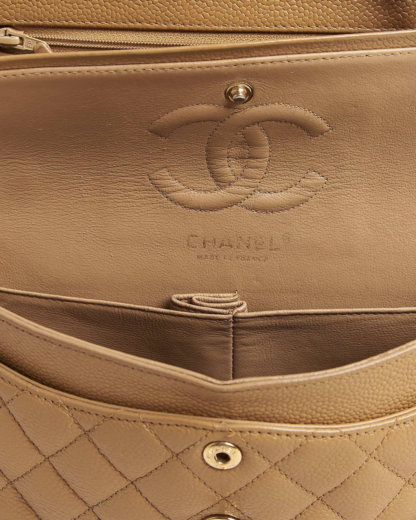 Men | Pre-Owned & Vintage Bags | Chanel Pre-Owned | Classic Small Double Flap Bag Caviar Leather Beige