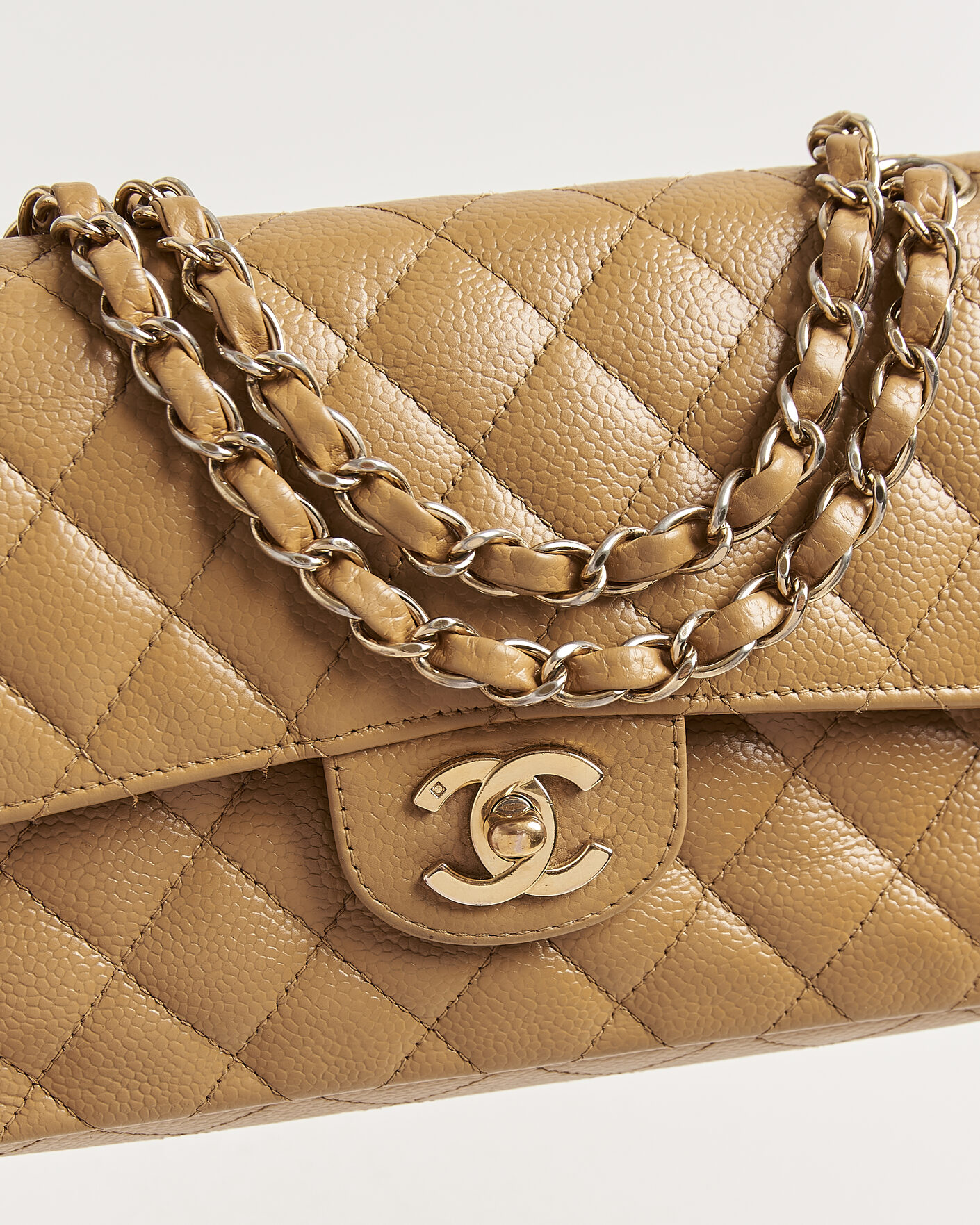 Men | Pre-Owned & Vintage Bags | Chanel Pre-Owned | Classic Small Double Flap Bag Caviar Leather Beige