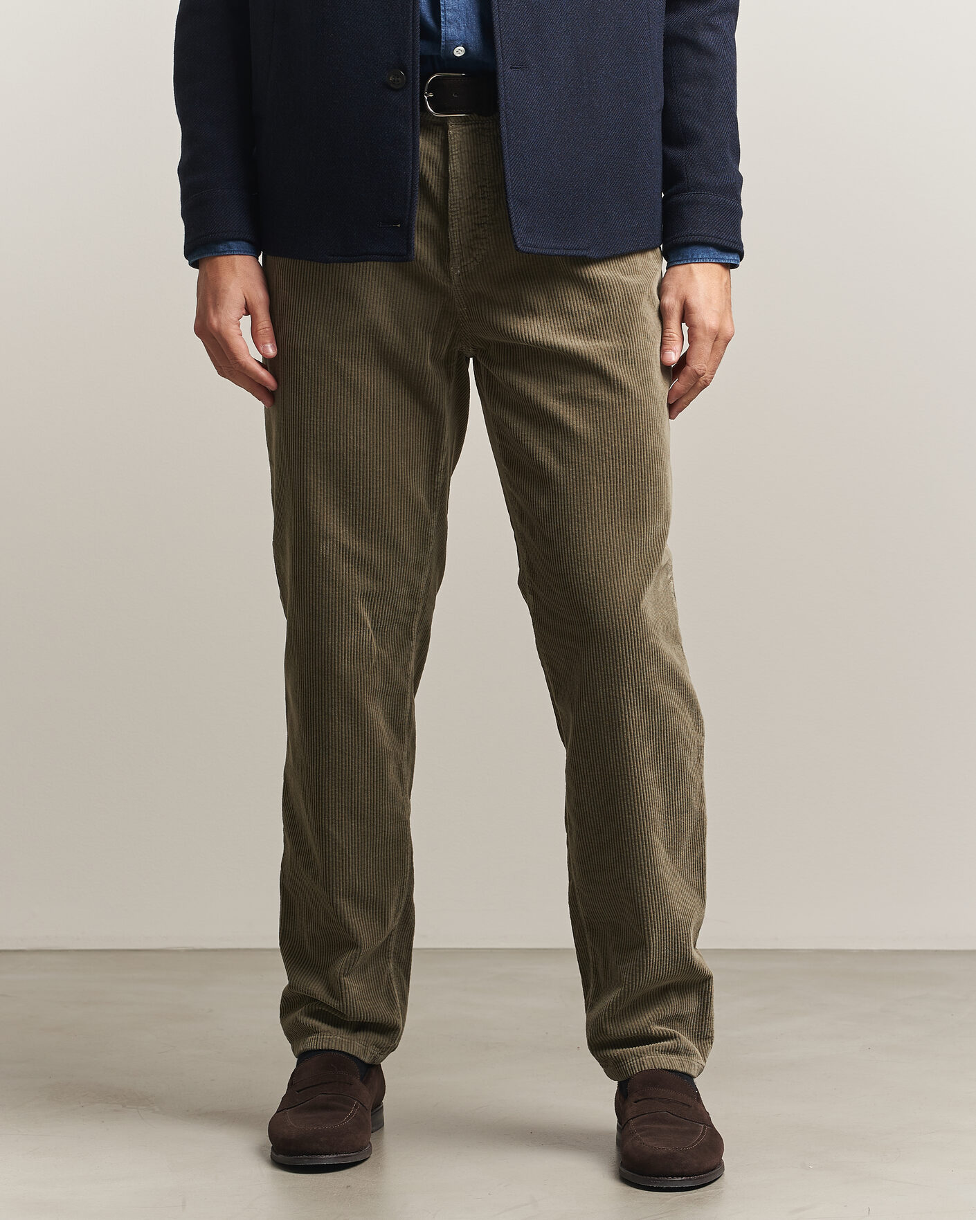 Men | Trousers | Brunello Cucinelli | Leisure Fit Corduroy 5-Pocket Pants Olive
