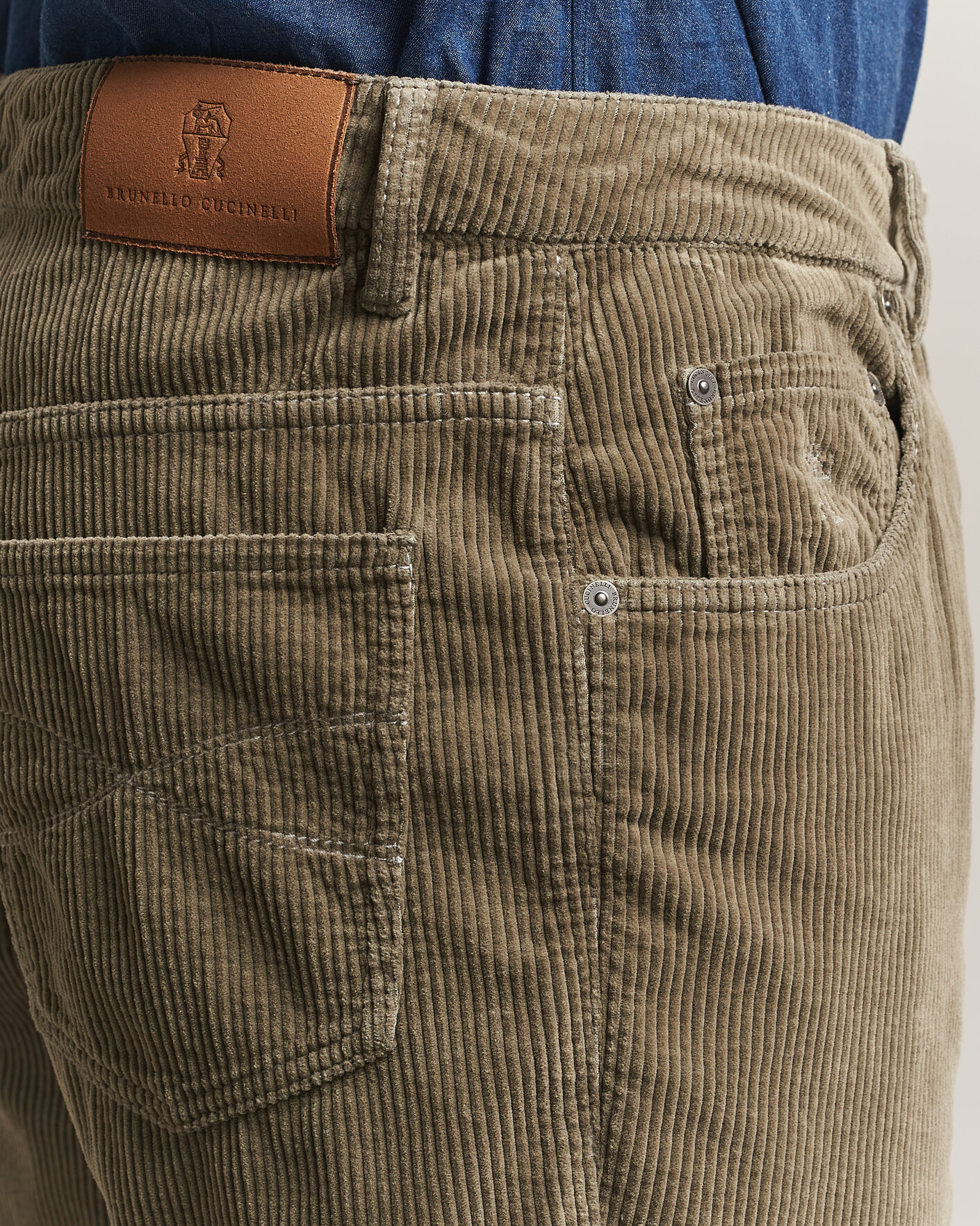 Men | Trousers | Brunello Cucinelli | Leisure Fit Corduroy 5-Pocket Pants Olive