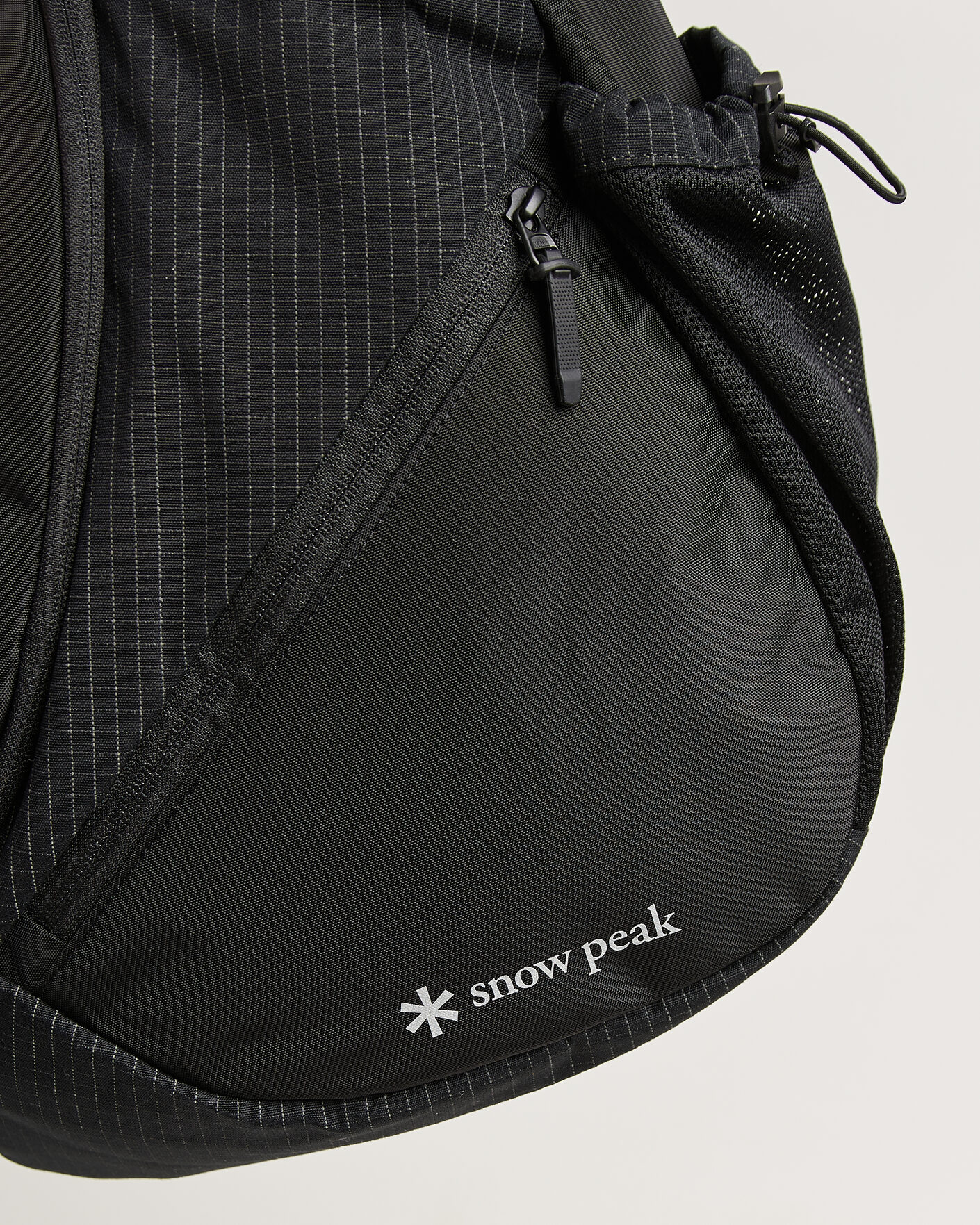 Men | Bags | Snow Peak | Grid Sling Bag Black