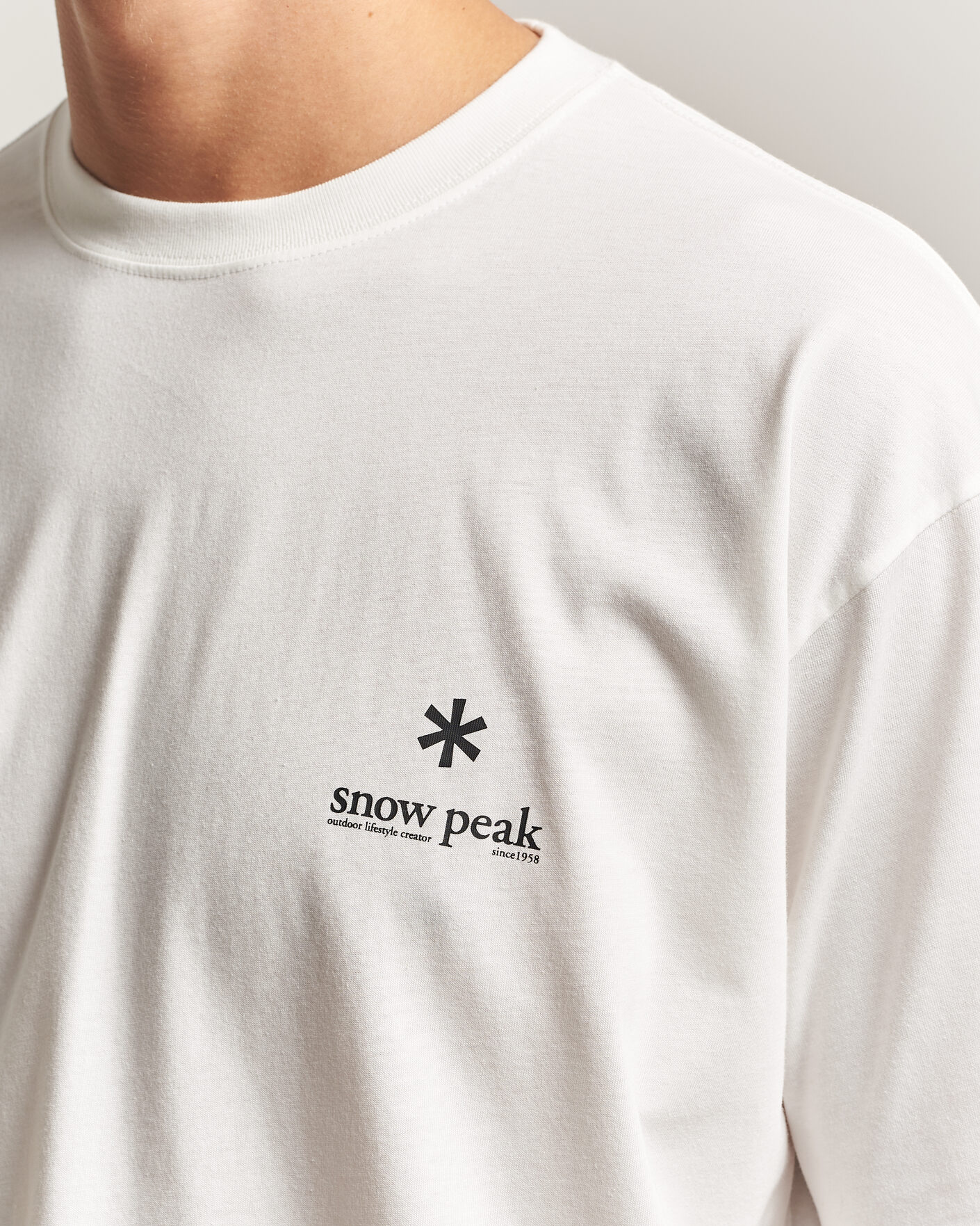 Men | T-Shirts | Snow Peak | Soft Cotton Relaxed Logo T-Shirt Off White