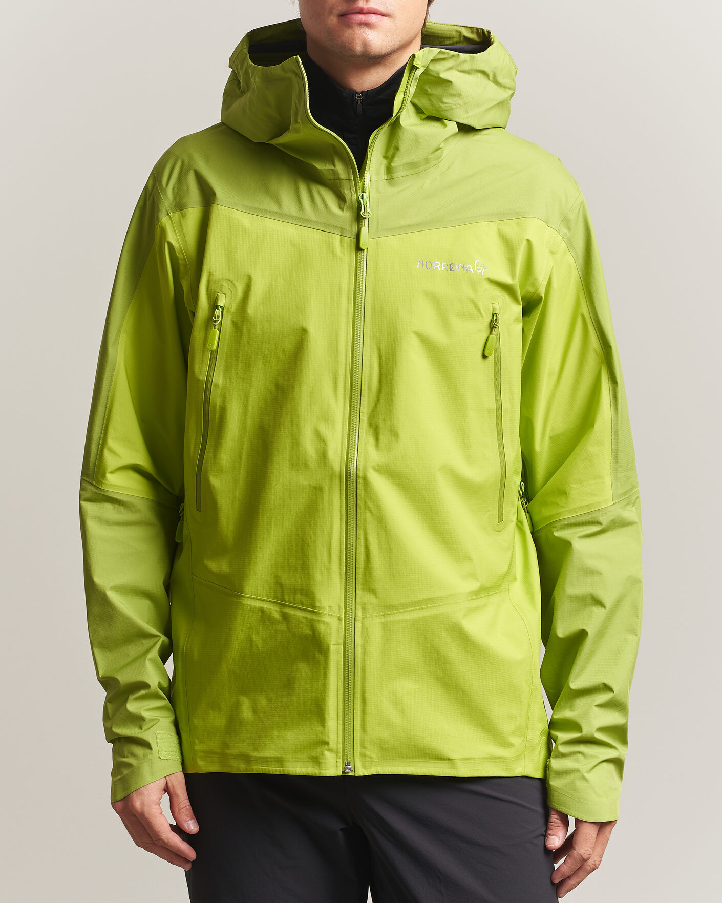 Men | Coats & Jackets | Norrøna | Falketind GORE-TEX Jacket Tender Shoots