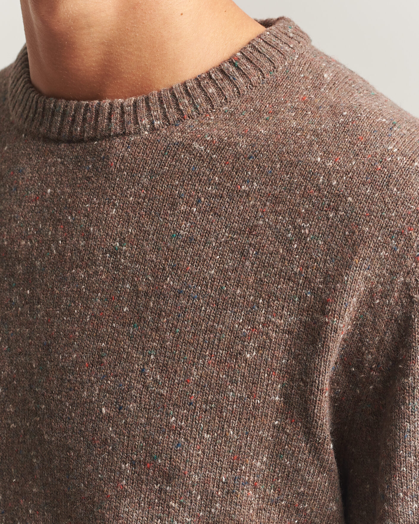 Men | Sweaters & Knitwear | Gant | Neps Wool Crew Neck Sweater Faded Taupe