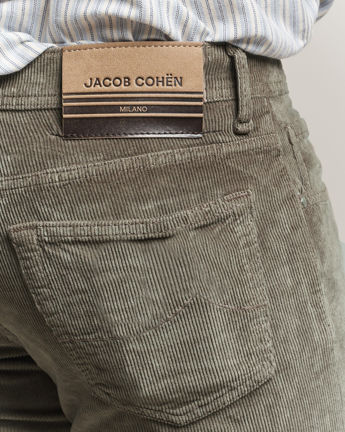 Men | Trousers | Jacob Cohën | Bard 5-Pocket Medium Corduroy Trousers Taupe