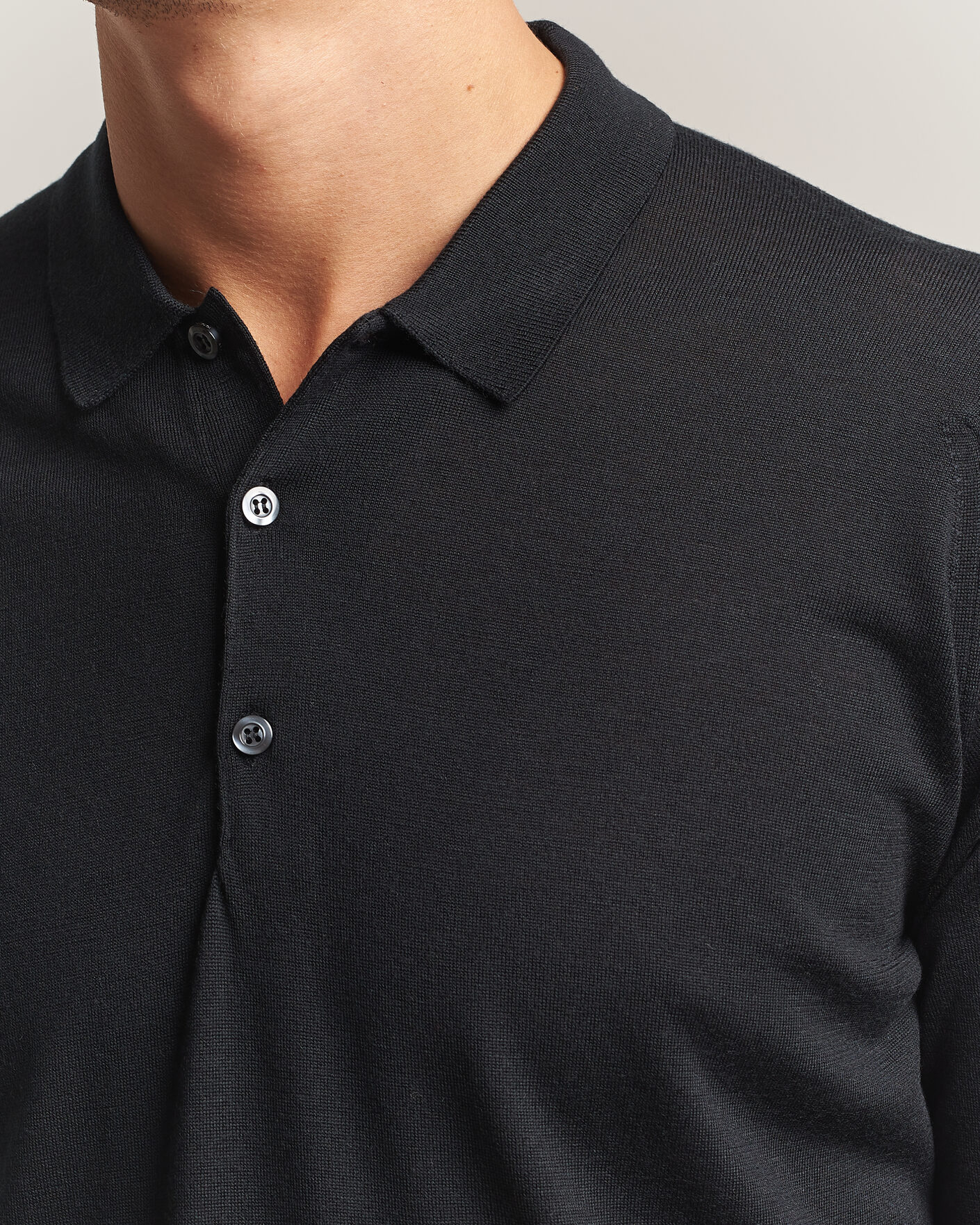 Men | Sweaters & Knitwear | John Smedley | Belper Extra Fine Merino Polo Pullover Black