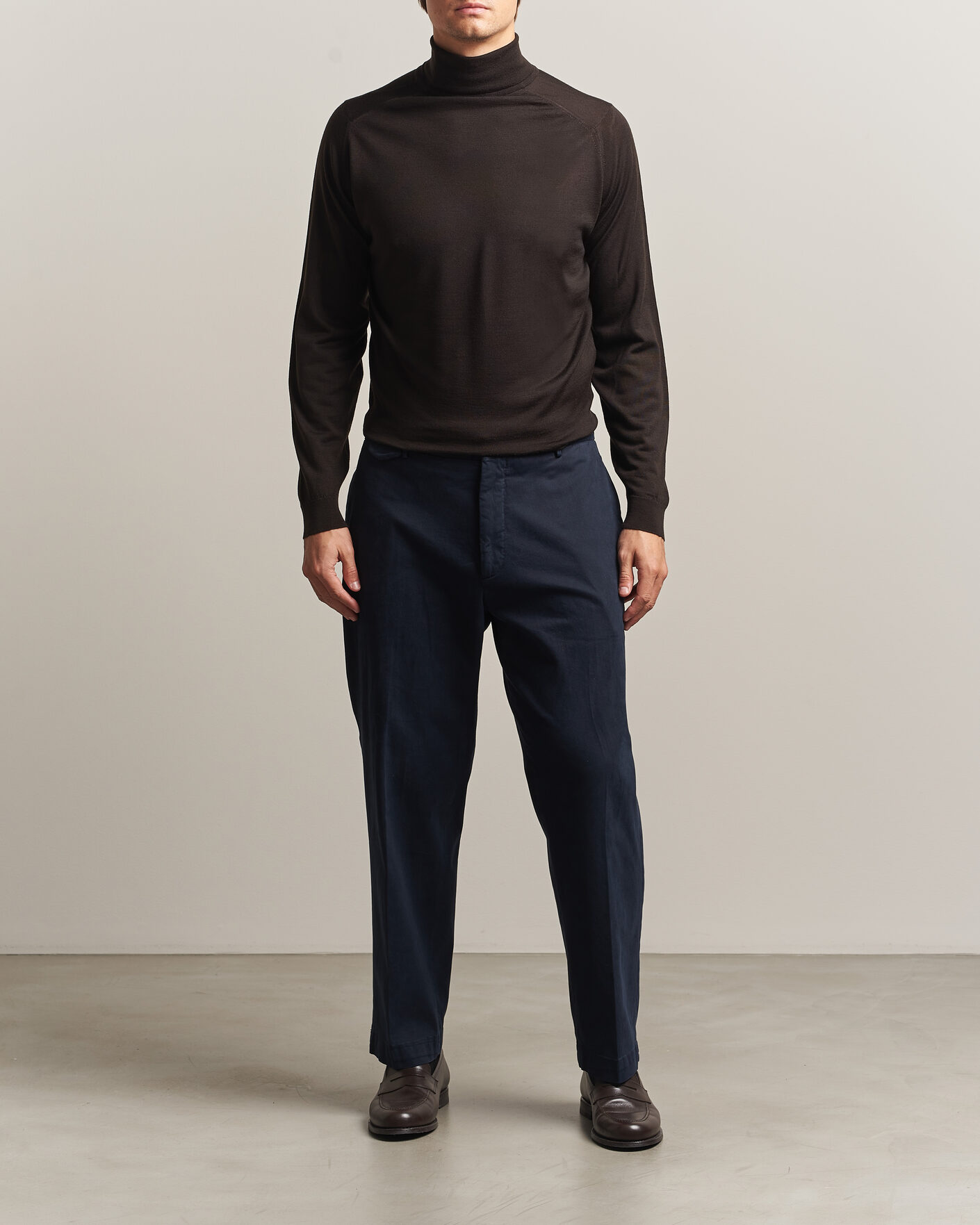 Men | Sweaters & Knitwear | John Smedley | Cherwell Extra Fine Merino Rollneck Faulkner Brown