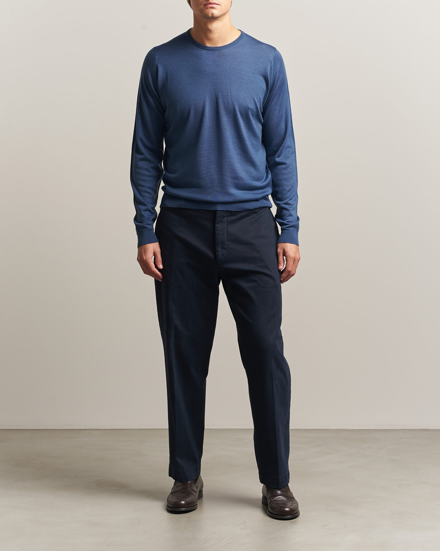 Men | Sweaters & Knitwear | John Smedley | Lundy Extra Fine Merino Crew Neck Teal Firth