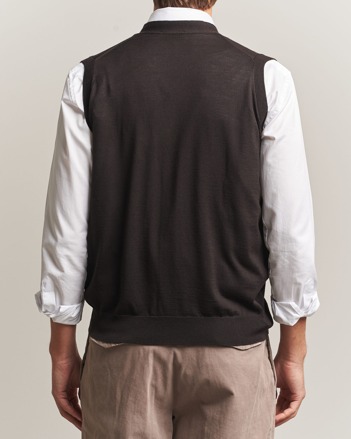 Men | Sweaters & Knitwear | John Smedley | Bolton Extra Fine Merino Waistcoat Faulkner Brown