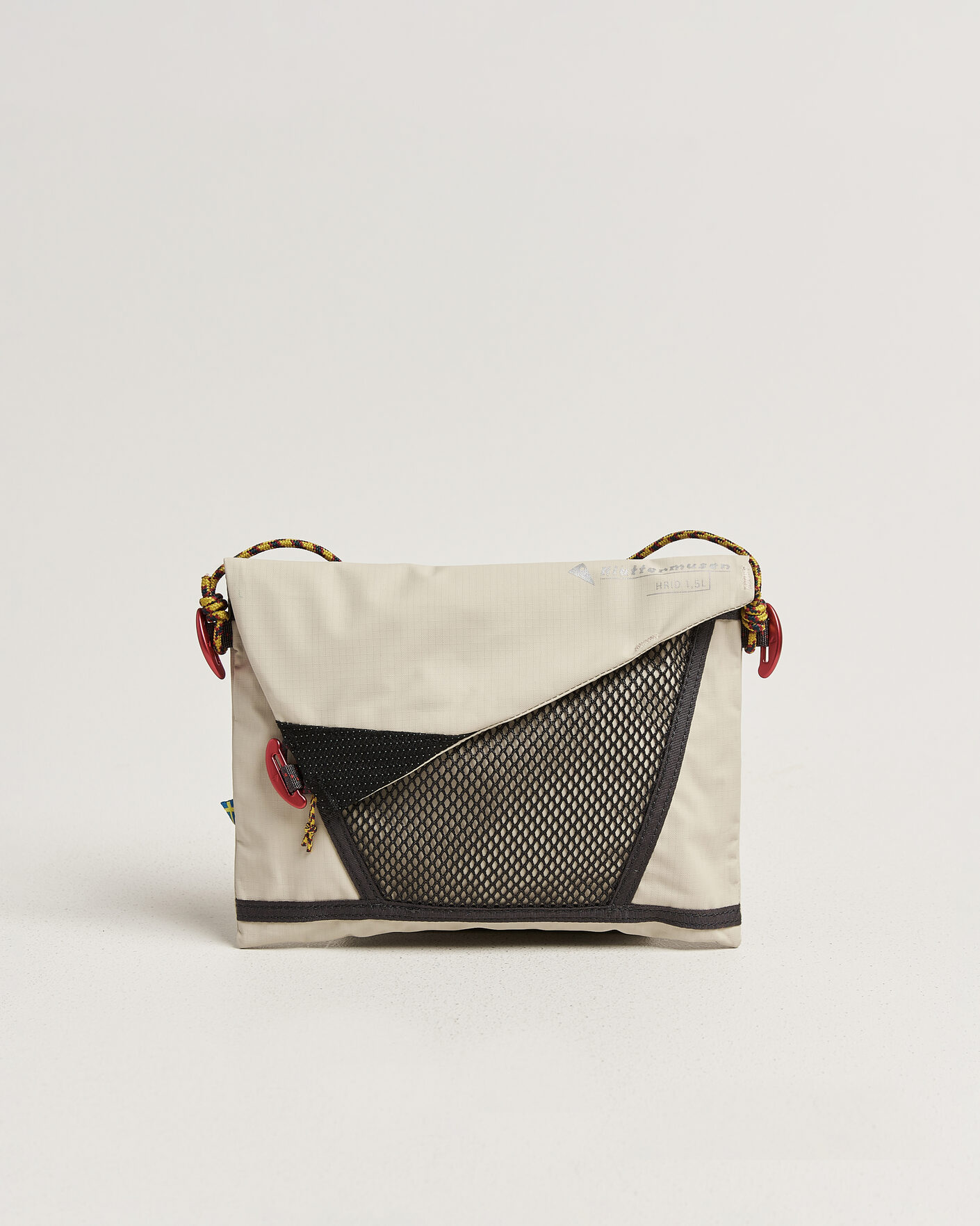 Men | Bags | Klättermusen | Hrid WP 1,5L Accessory Bag Silver Creme