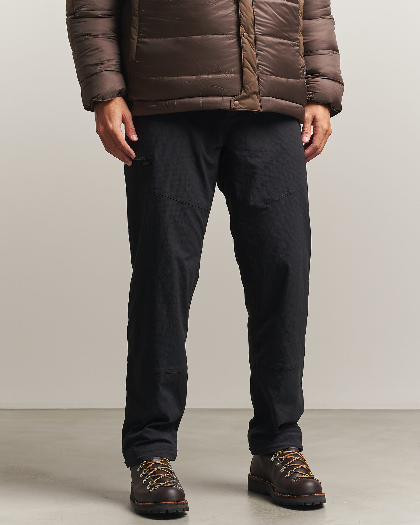 Men | Trousers | Klättermusen | Asar Function Stretch Pants Black