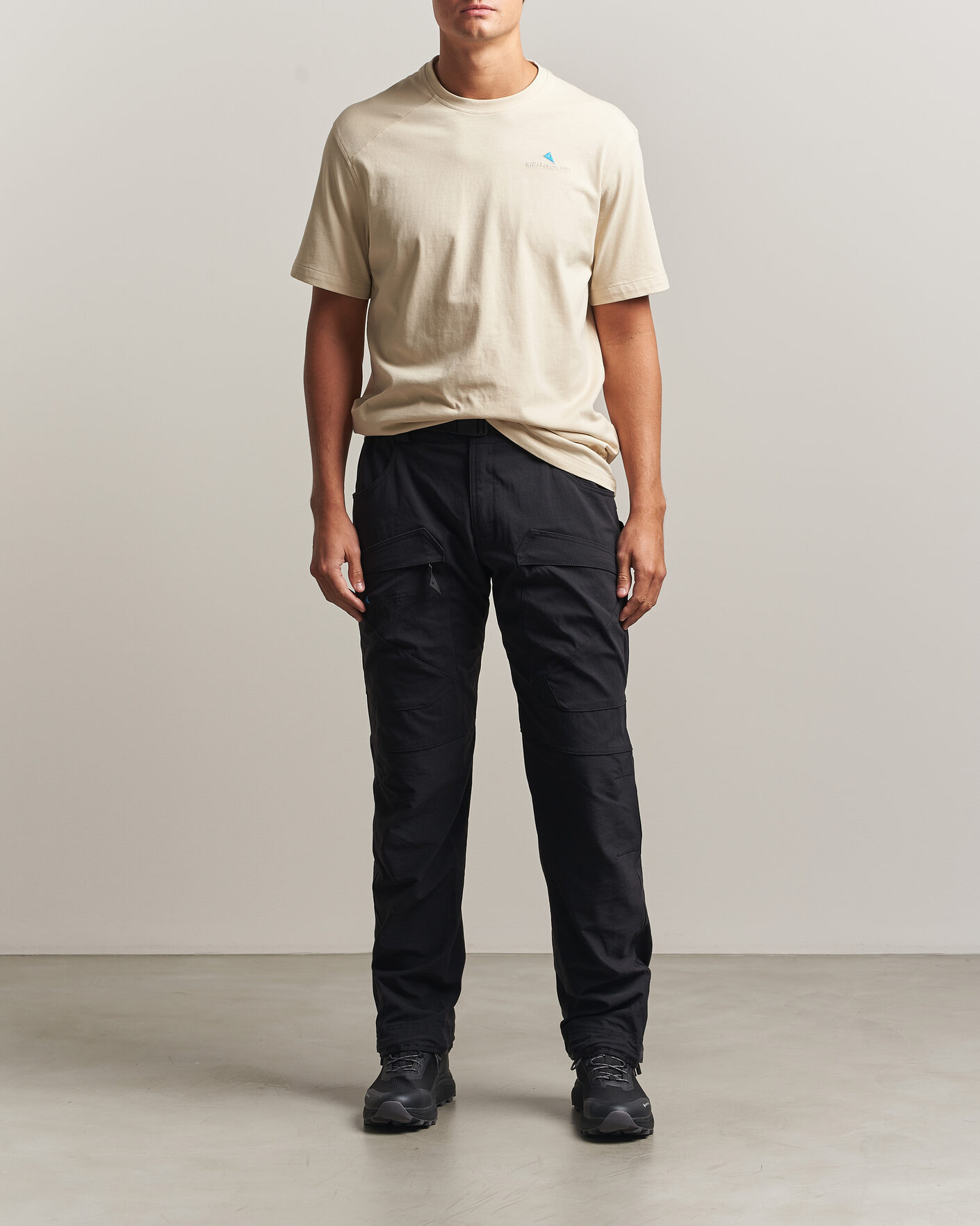 Men | T-Shirts | Klättermusen | Root Logo T-Shirt Clay