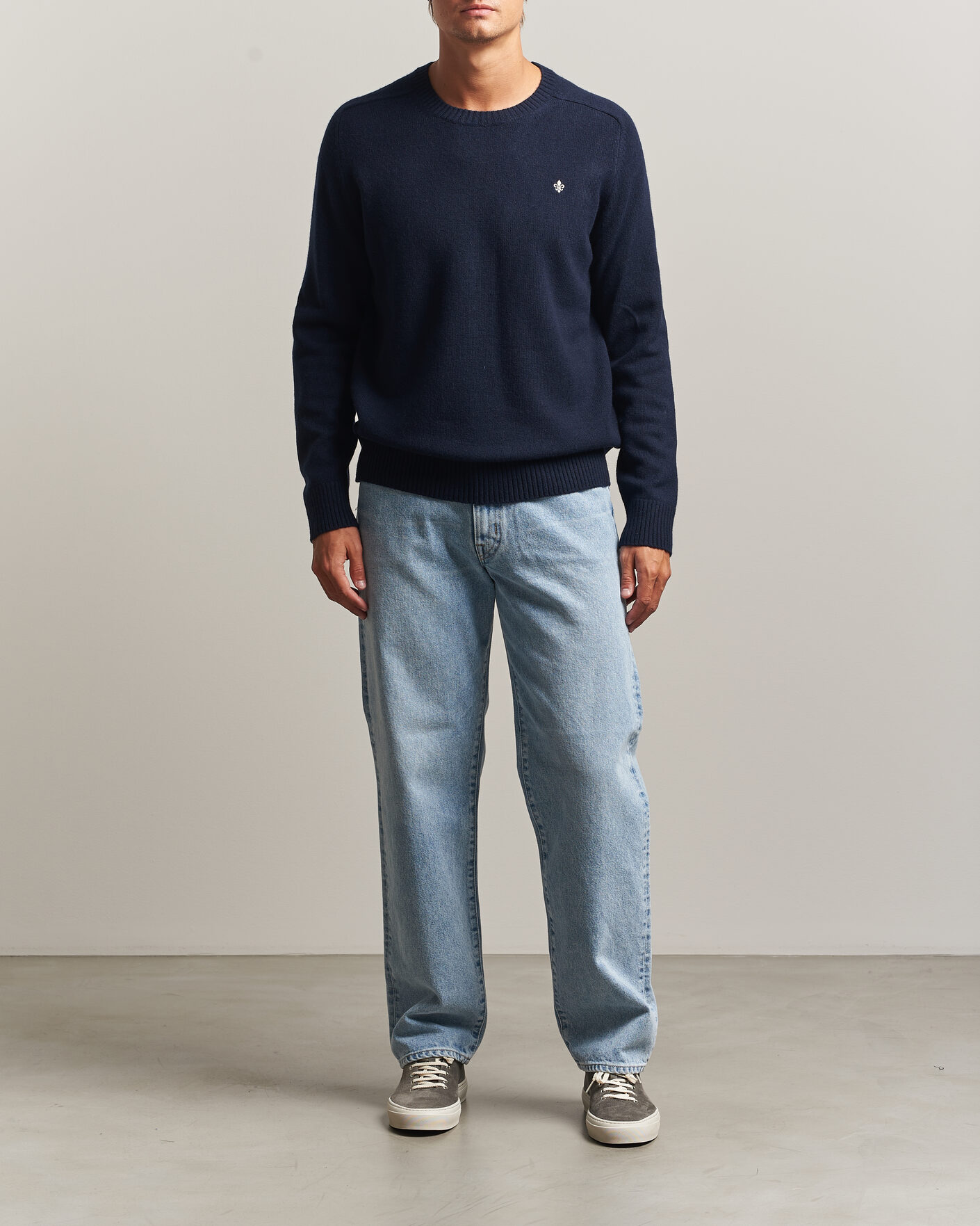 Men | Sweaters & Knitwear | Morris | Hertford Lambswool Crew Neck Navy
