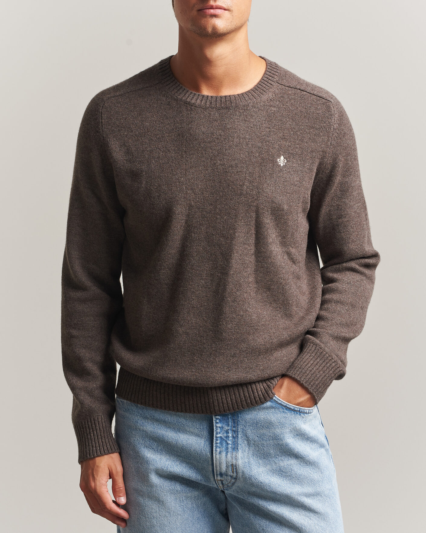 Men | Sweaters & Knitwear | Morris | Hertford Lambswool Crew Neck Brown