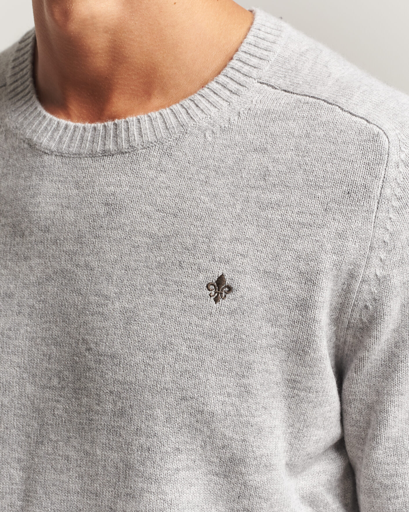 Men | Sweaters & Knitwear | Morris | Hertford Lambswool Crew Neck Grey