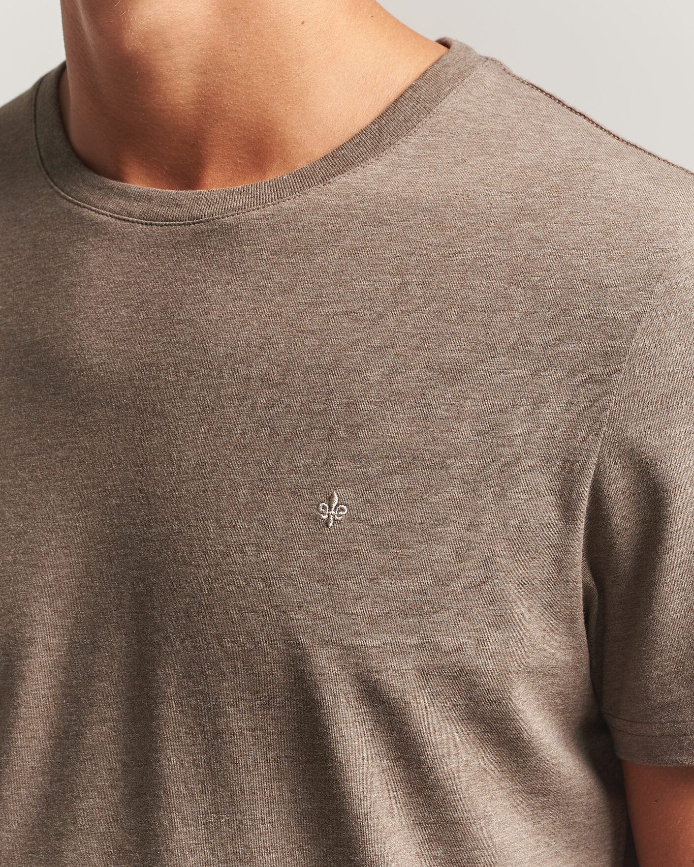 Men | T-Shirts | Morris | James Crew Neck T-Shirt Brown
