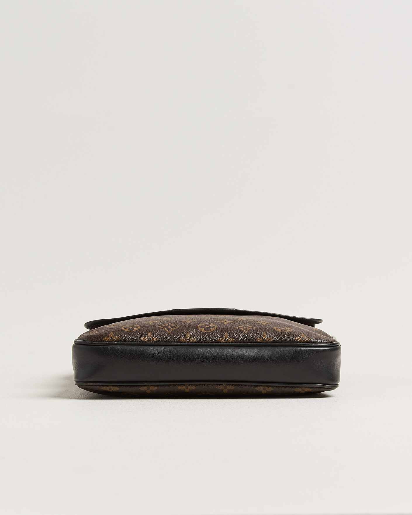 Men | Pre-Owned & Vintage Bags | Louis Vuitton Pre-Owned | Messenger Bag Monogram Macassar
