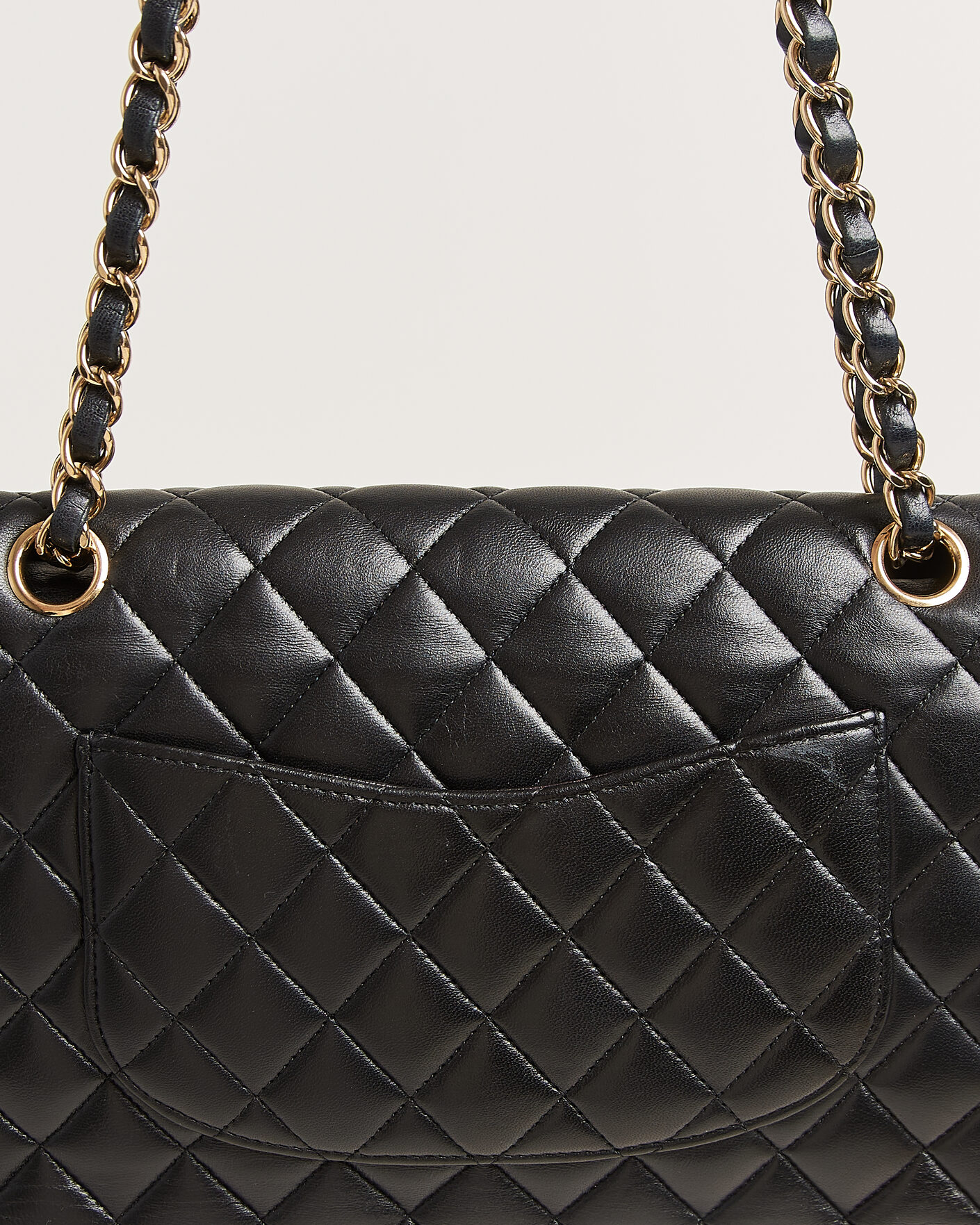 Men | Pre-Owned & Vintage Bags | Chanel Pre-Owned | Classic Medium Double Flap Bag Lambskin Black
