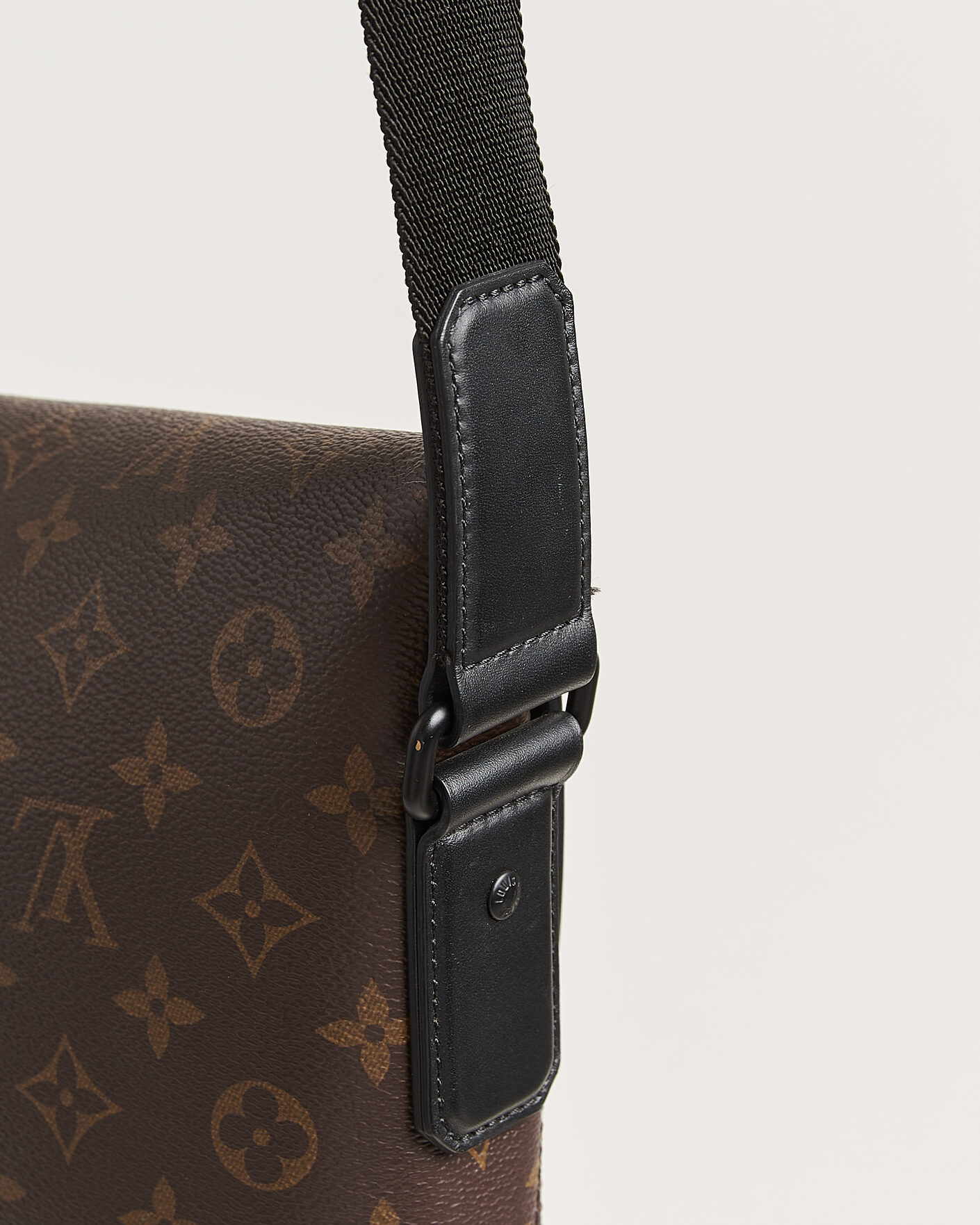 Men | Pre-Owned & Vintage Bags | Louis Vuitton Pre-Owned | Messenger Bag Monogram Macassar